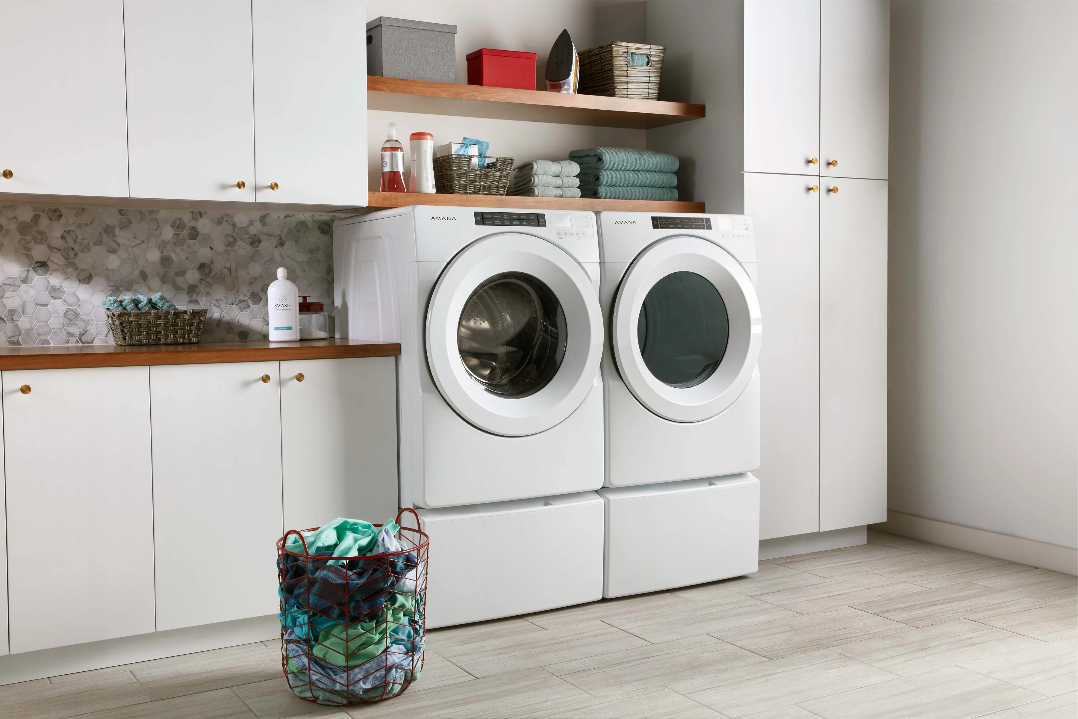 Amana White Front Load Washer (5.0 Cu.Ft.) - NFW5800HW - Image 5