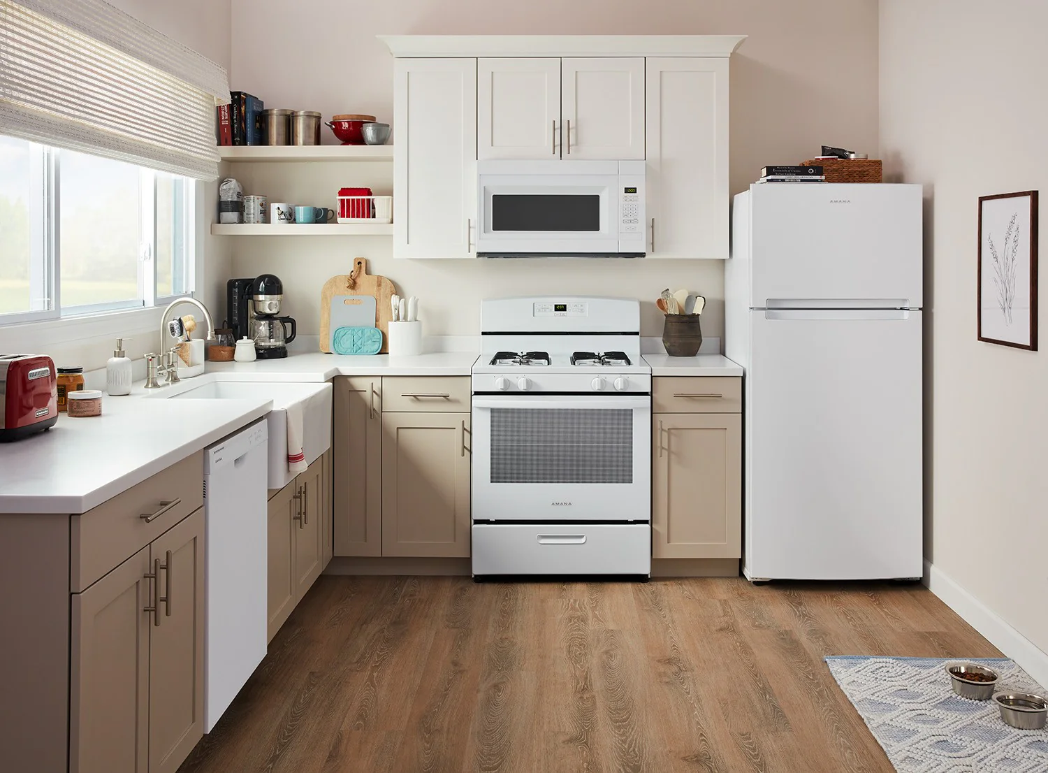 Amana 30.5" 16.4 Cu. Ft. White Top-Freezer Refrigerator - ARTX3028PW - Image 9
