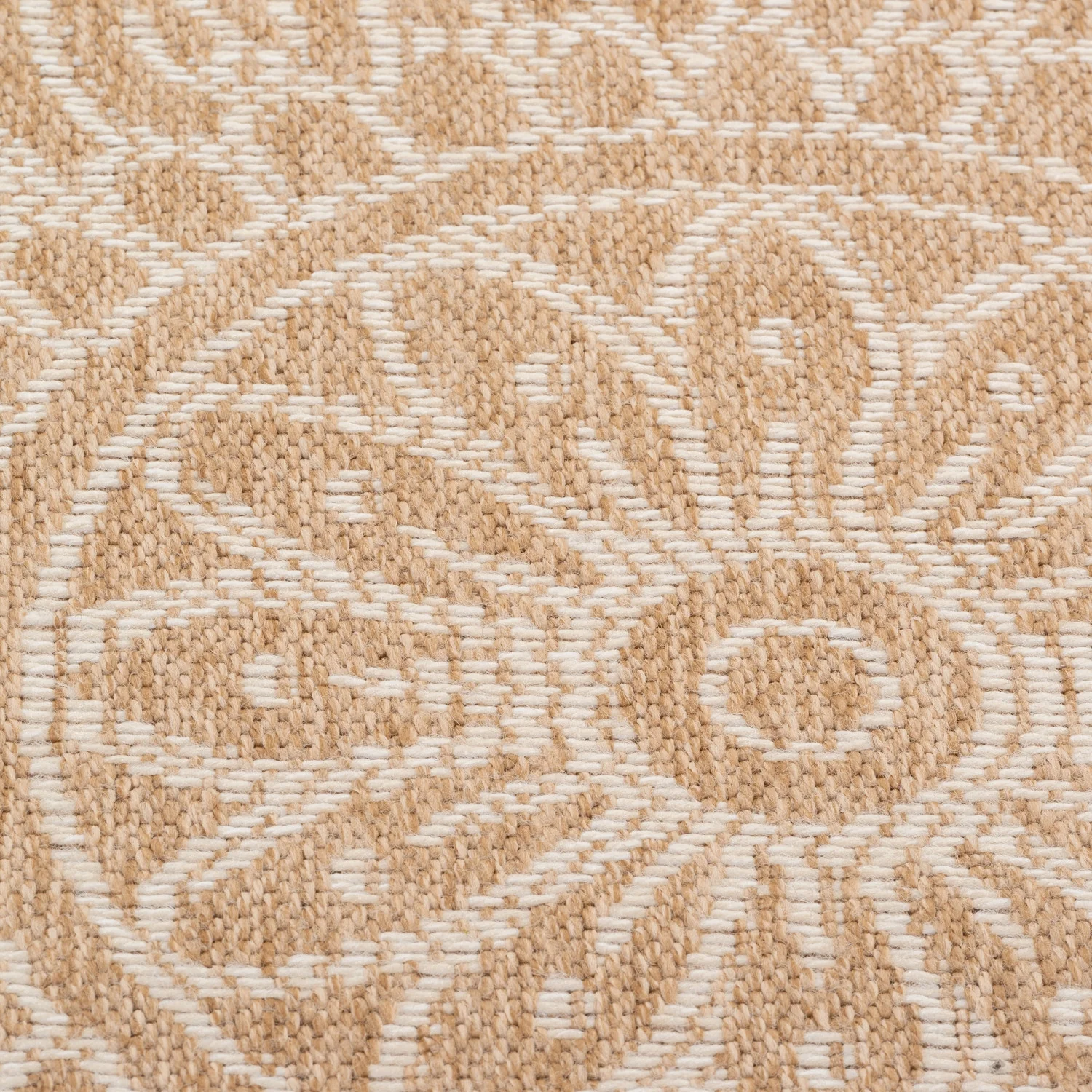 Avanos Medallion Indoor/Outdoor Rug - 6ft Round - Beige/White - Image 4