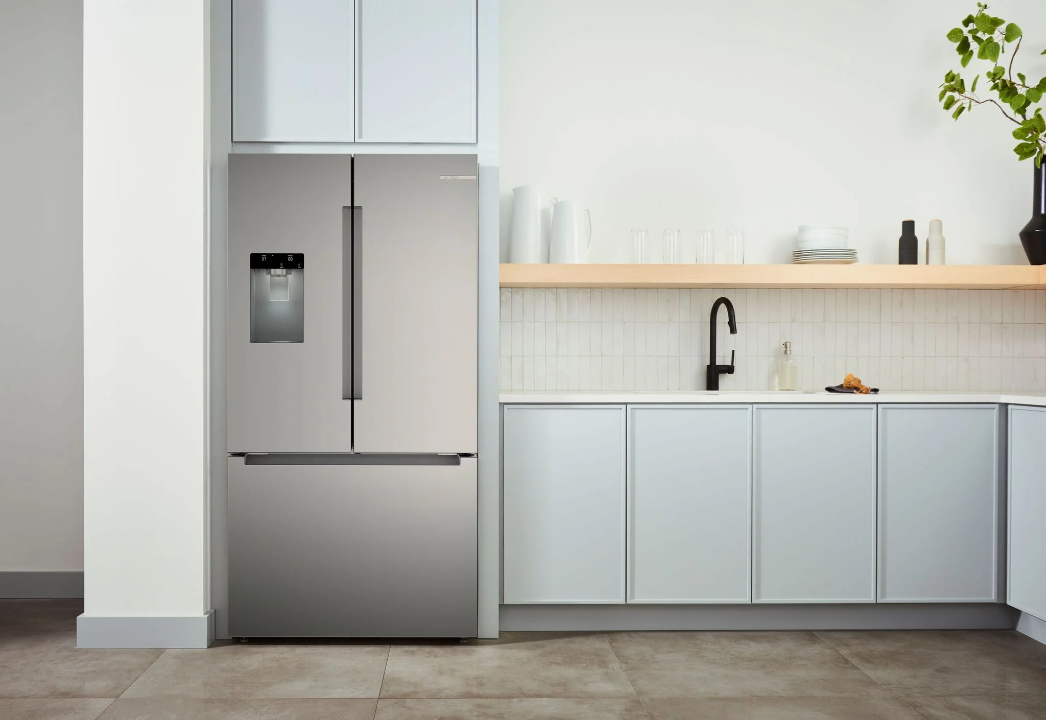 Bosch 35.5" 26 Cu. Ft. Fingerprint Resistant Stainless Steel French Door Refrigerator - B36FD10ENS - Image 2