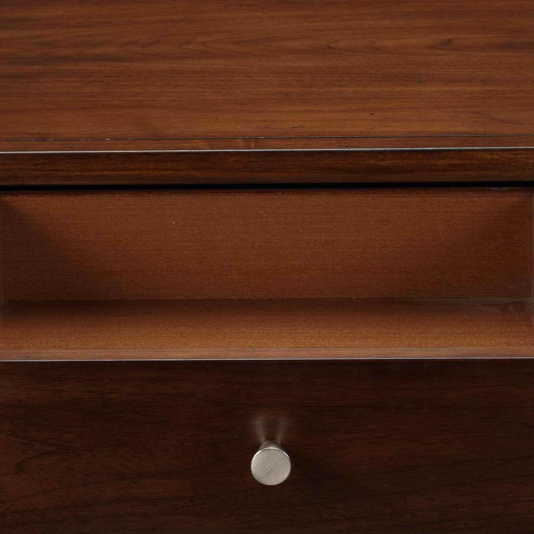Boyton 18" End Table - Walnut - Image 5