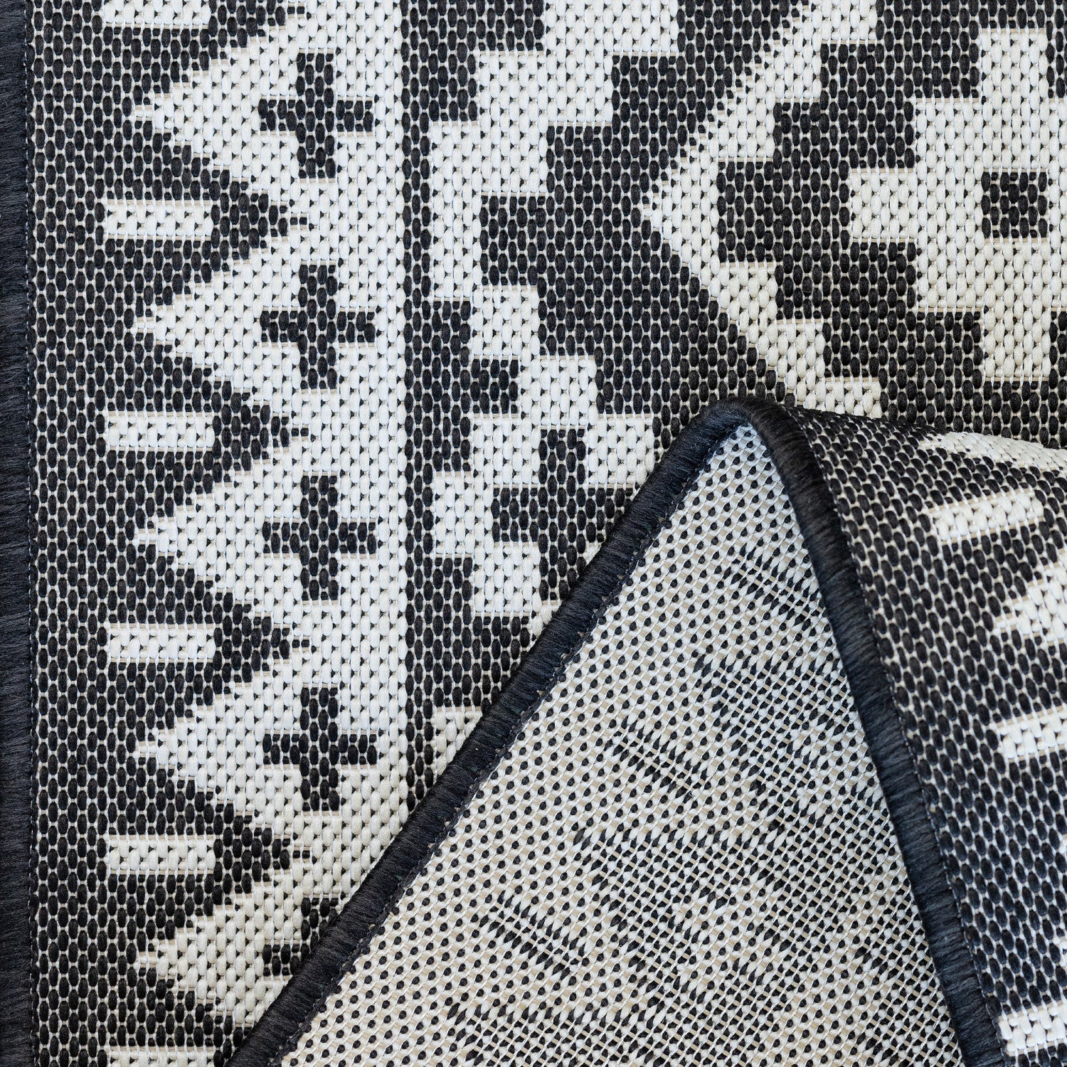Cabana Tribal Indoor/Outdoor Rug - 3' x 5' - Black - Image 5