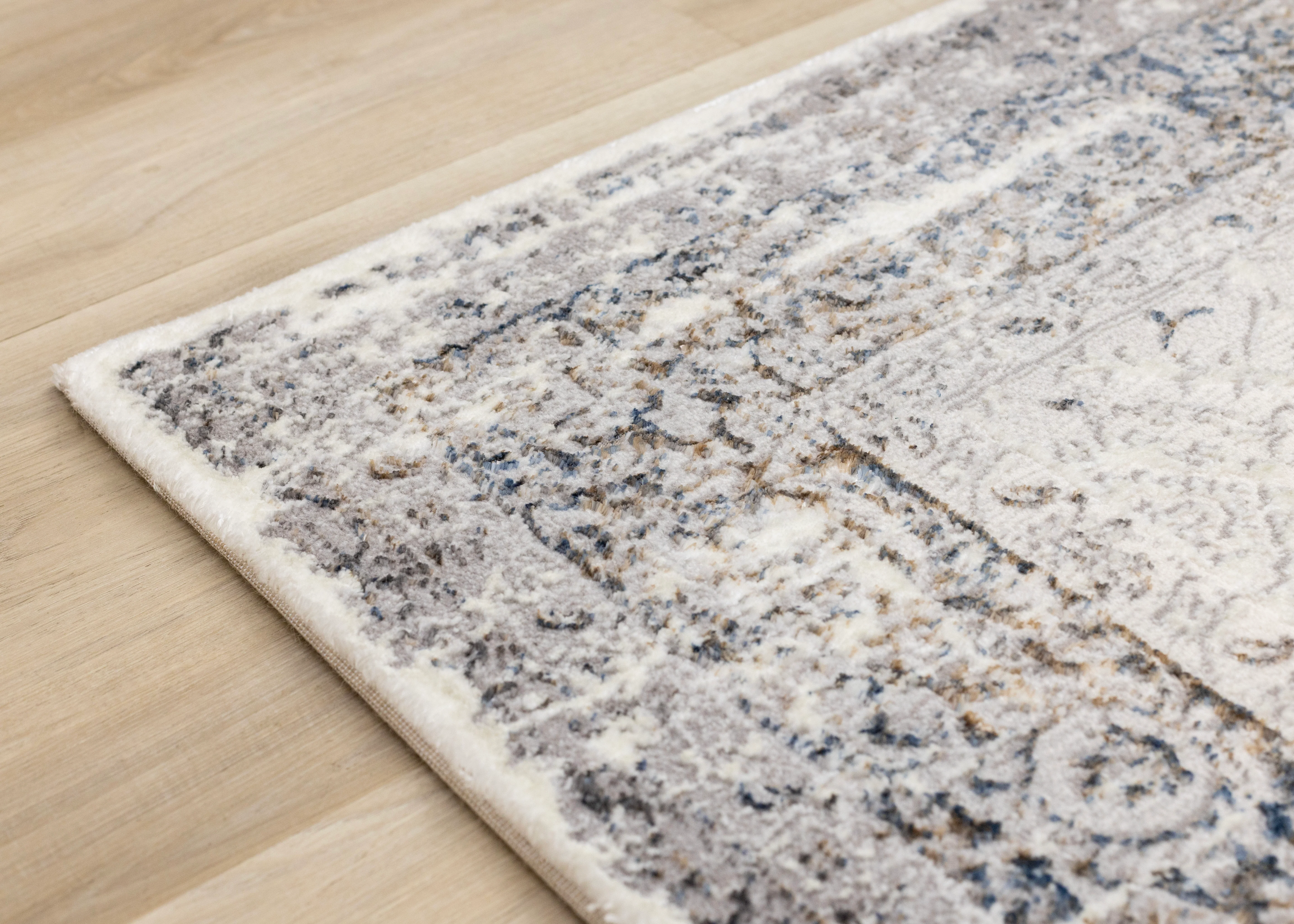Chateau Charm 7'10" x 10'6" Elegant Classic Area Rug - Grey, Beige - Image 3
