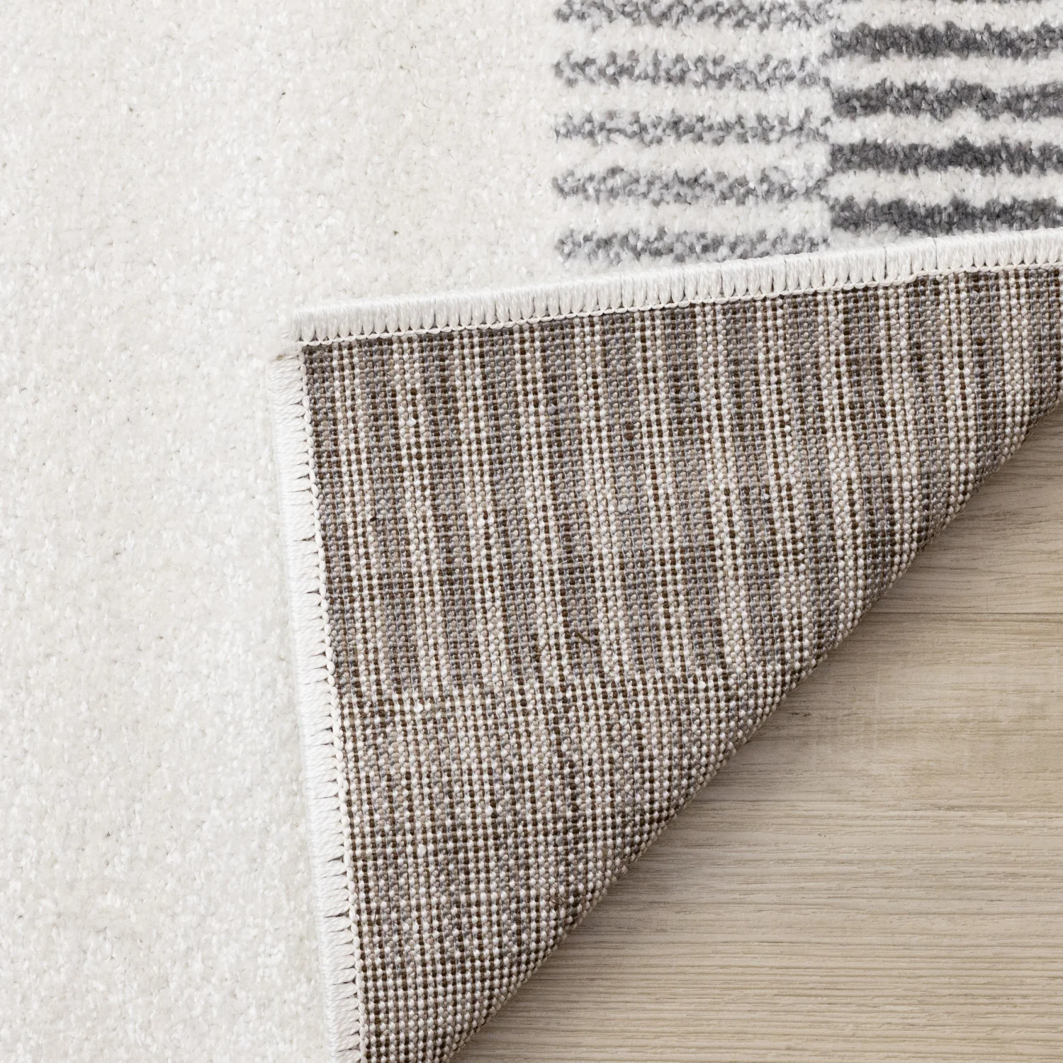 Claremont Sleek Modern Lines Area Rug - 5' X 8' - White/Grey - Image 11