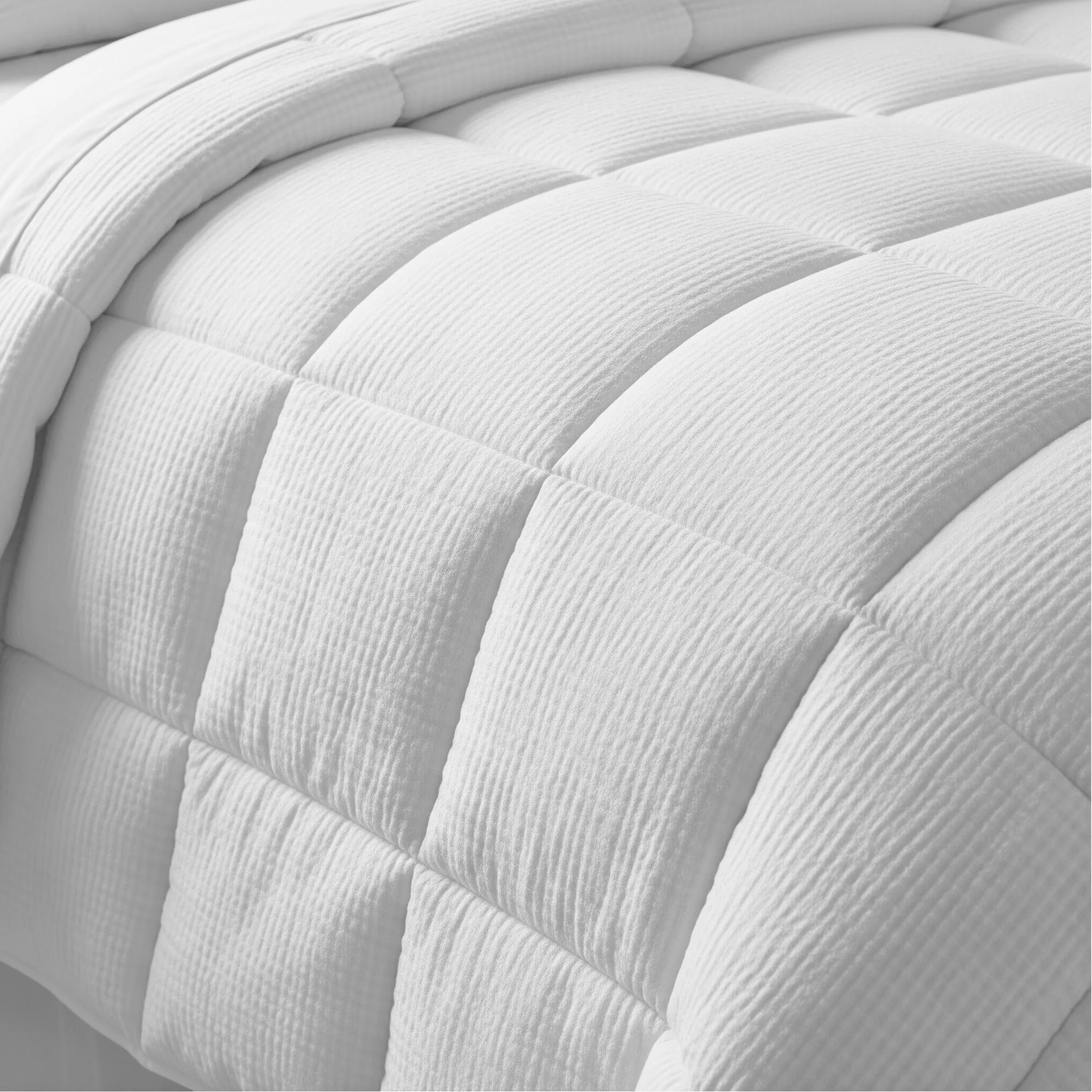 Cotton House Seersucker King Duvet - White - Image 3