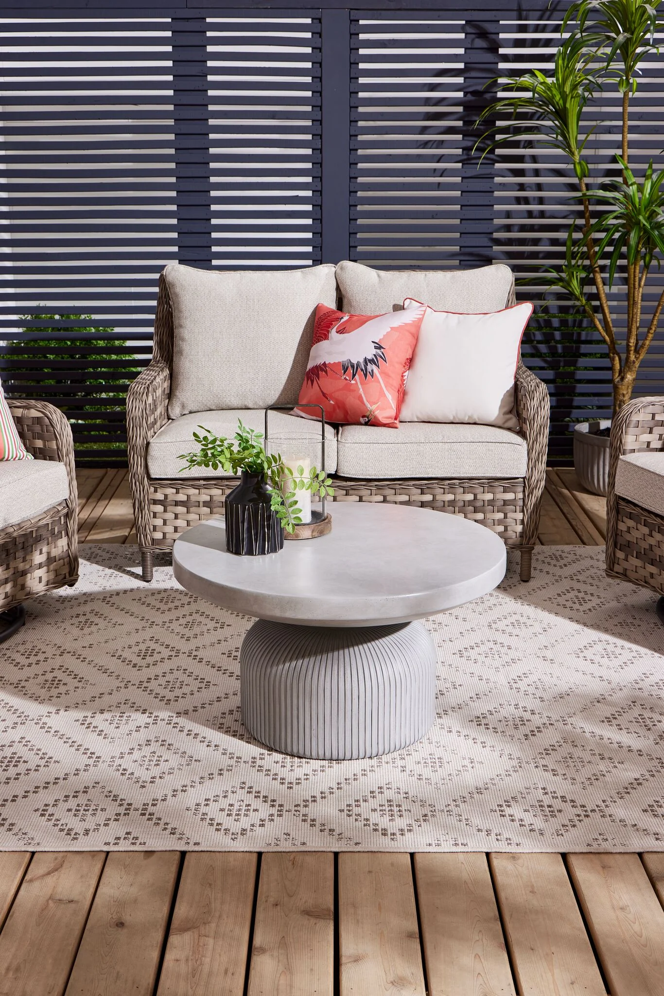 Crete Indoor/Outdoor Concrete Coffee Table - Weathered Grey - Image 2