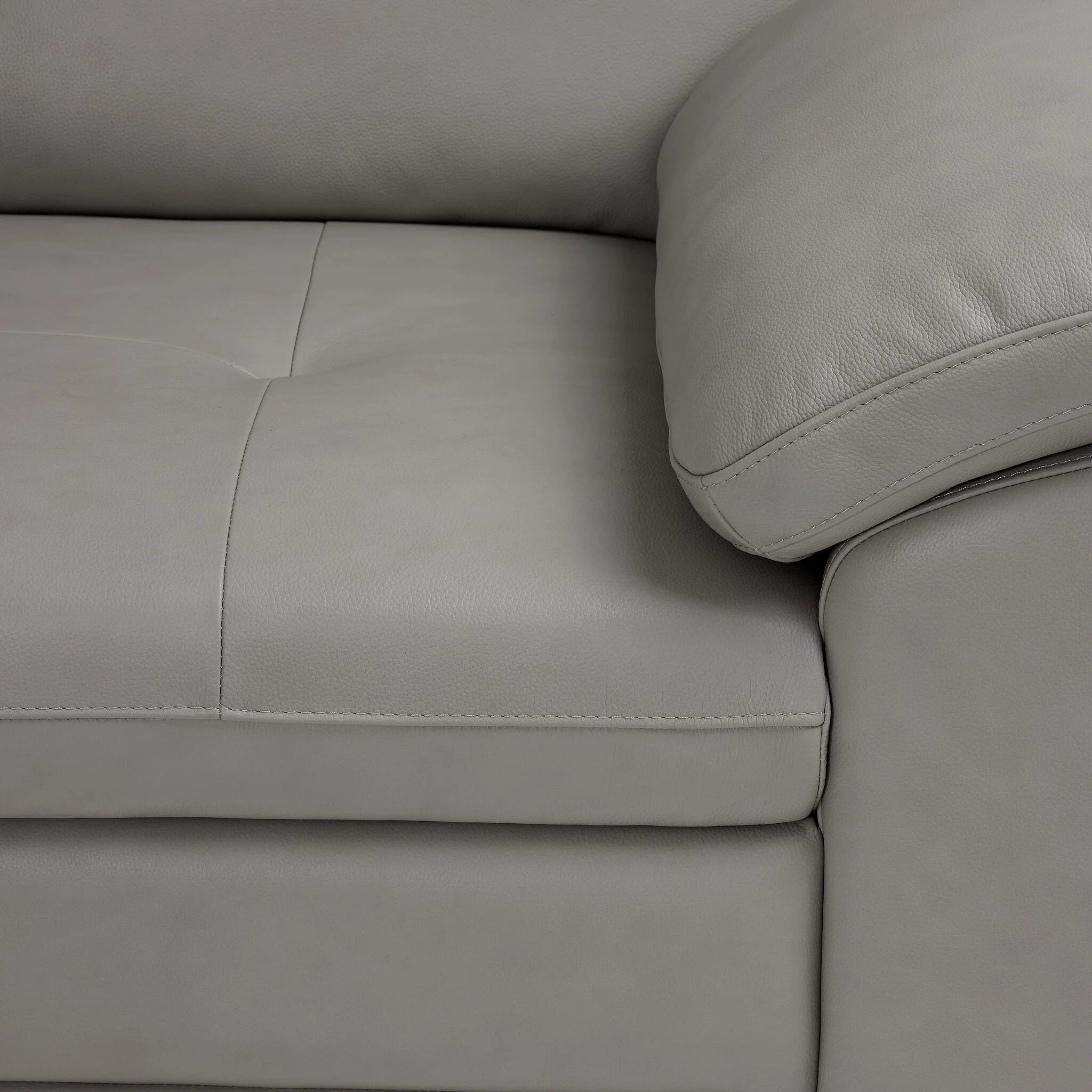 Daytona Leather 2-Piece Sectional with Left-Facing Chaise - Light Grey - Image 4