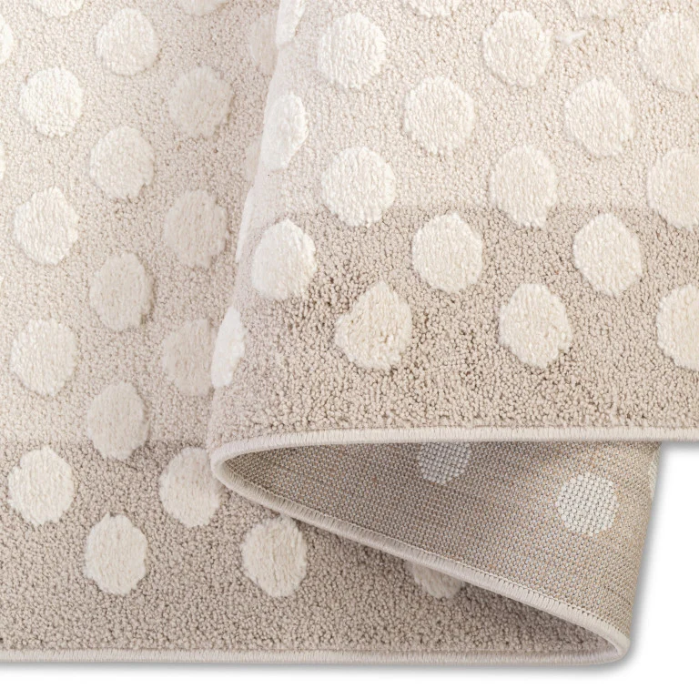 Elio Kids Spots Rug - 4' x 6' - Natural - Image 4
