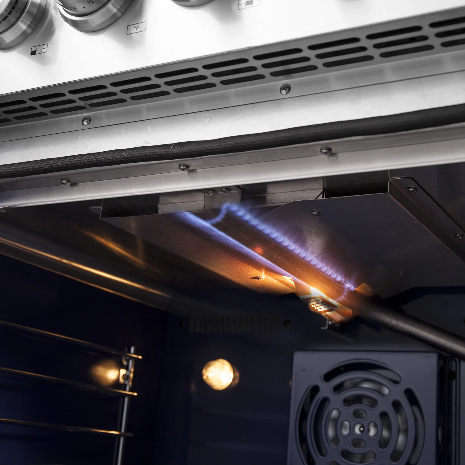 Forno Massimo 30" Stainless Steel French Door Freestanding Gas Range (4.32 Cu. Ft.) - FFSGS6439-30 - Image 19