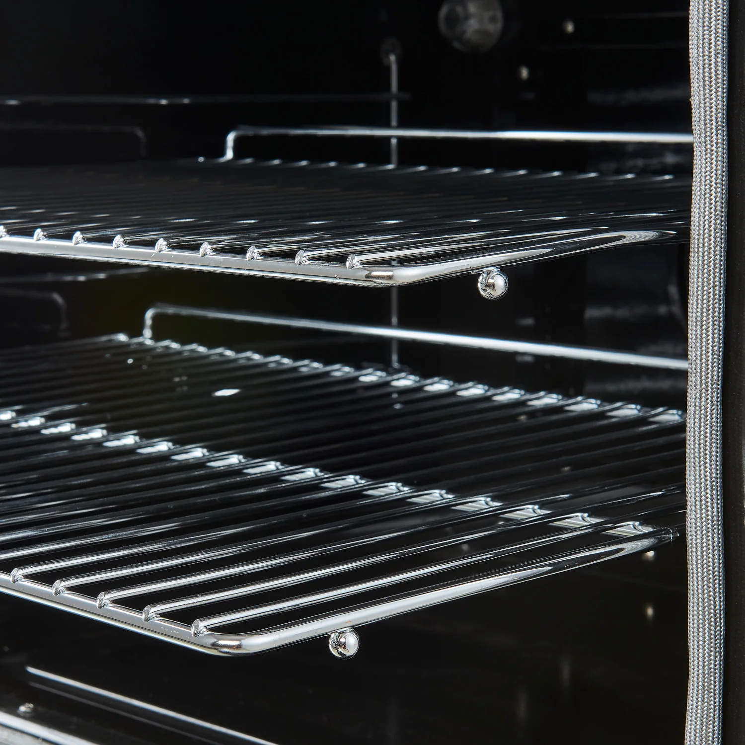 Forno Paolo Black Freestanding Electric Range with True Convection (4.38 Cu. Ft.) - FFSEL6011-30BLK - Image 9