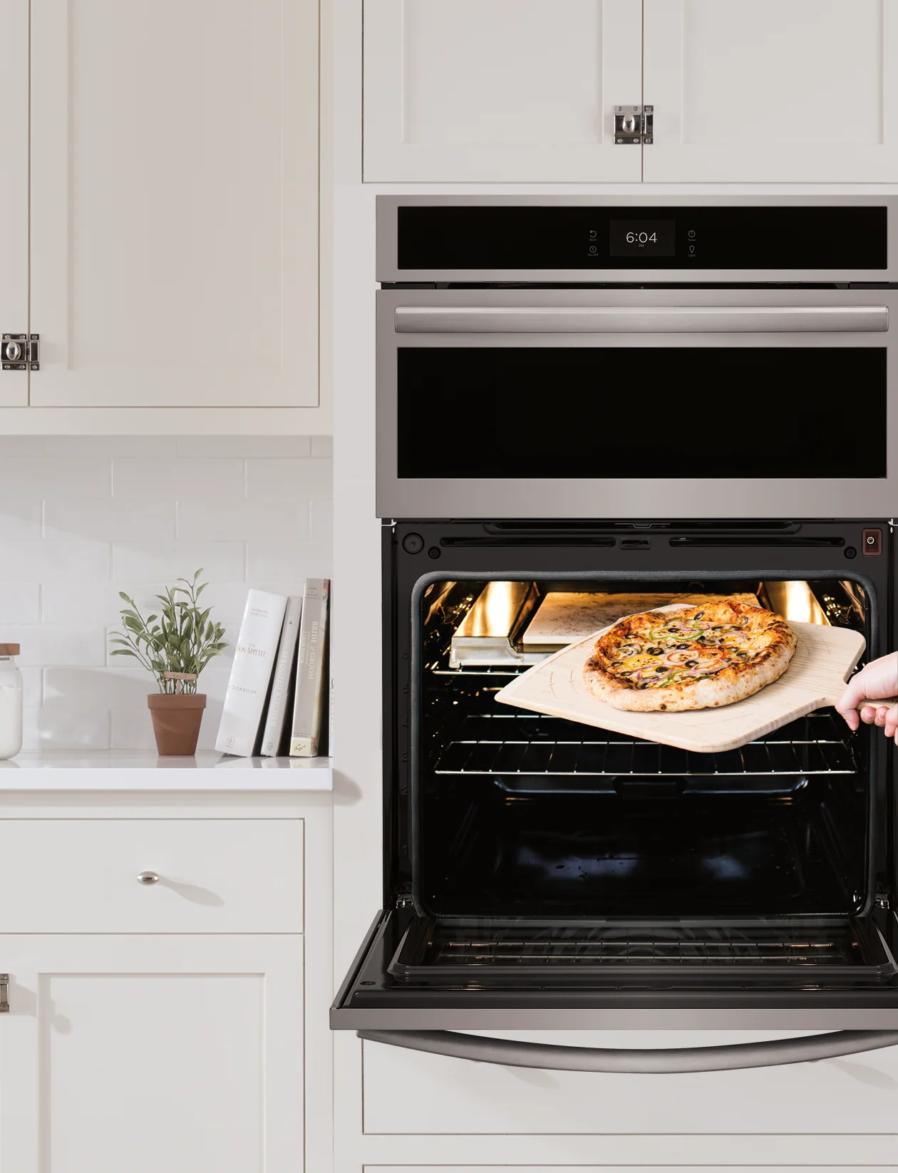 Frigidaire Gallery Stainless Steel 30" Electric Wall Oven and Microwave Combination with Stone-Baked Pizza (5.3 Cu. Ft.) - GCWM3070AF - Image 9