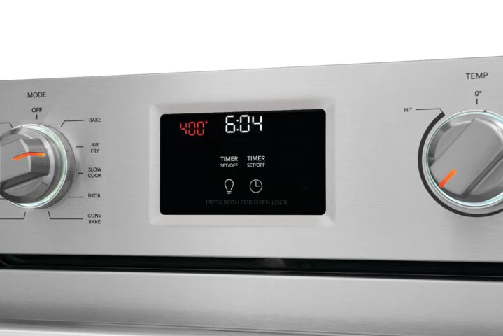 Frigidaire Professional Smudge-Proof® Stainless Steel 30" Single Wall Oven with Total Convection (5.3 cu. ft.) - PCWS3080AF - Image 4