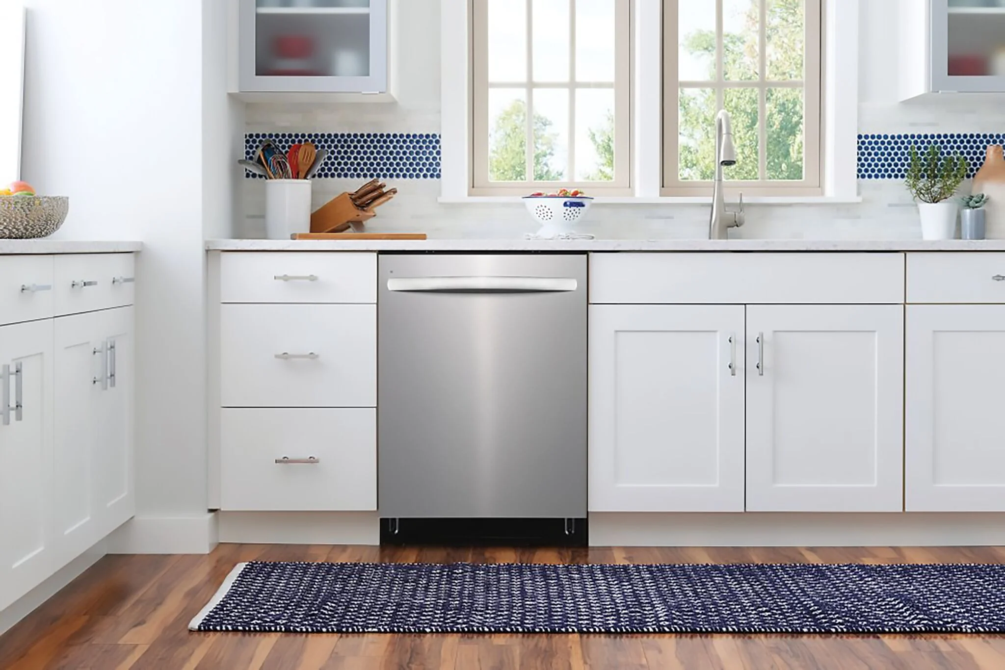 Frigidaire Smudge-Proof Stainless Steel Built-In Dishwasher - FDSH4502BF - Image 2
