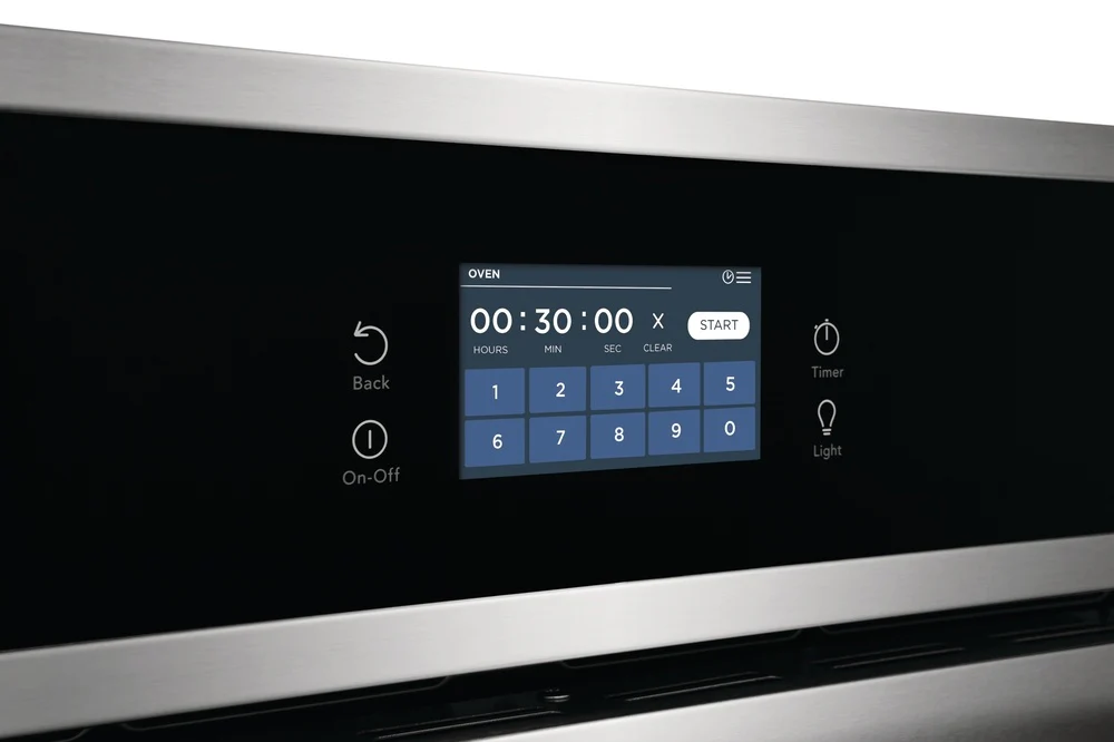 Frigidaire Stainless Steel 27" Single Electric Wall Oven with Fan Convection (3.8 Cu.Ft.) - FCWS2727AS - Image 4