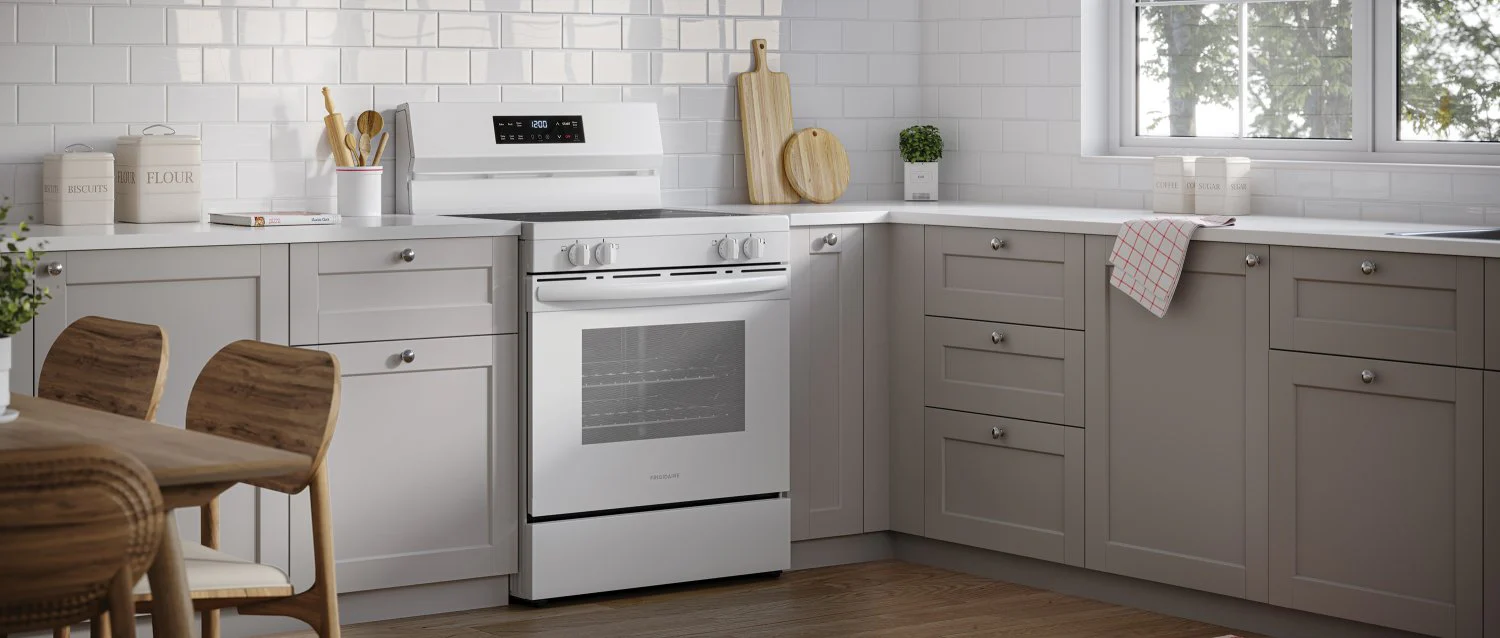 Frigidaire White 30" Electric Range with EvenTemp™ (5.3 Cu.Ft) - FCRE306CAW - Image 8