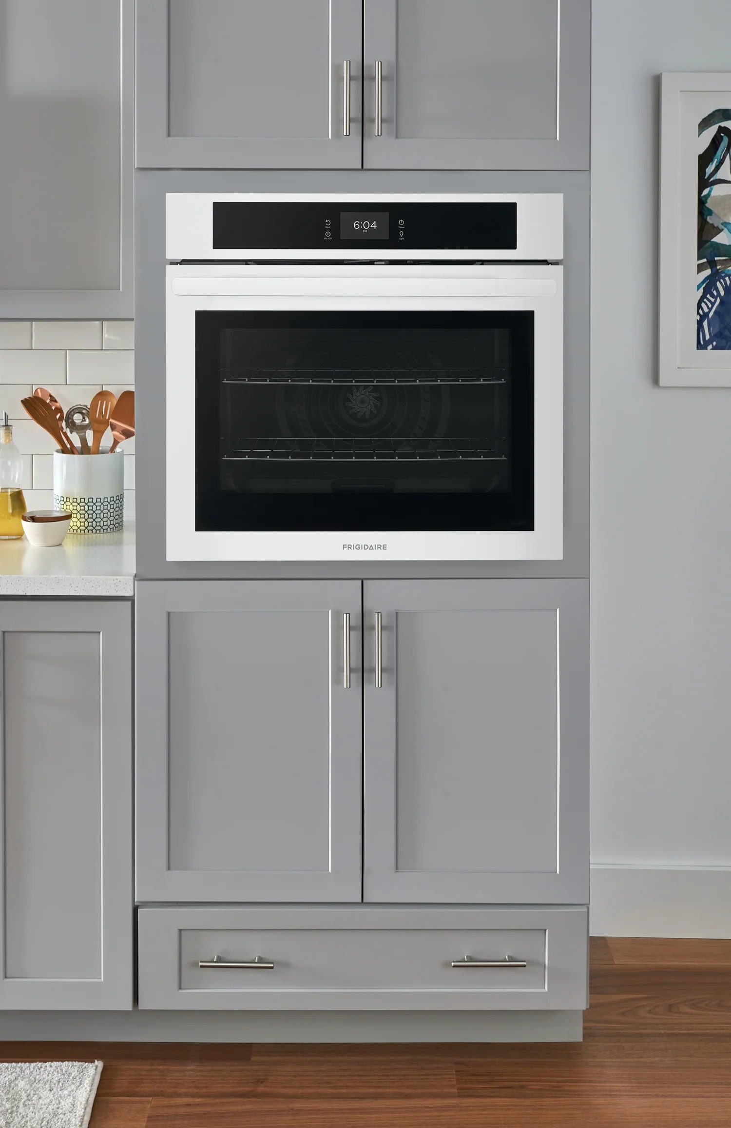 Frigidaire White 30" Single Wall Oven with Fan Convection (5.3 Cu. Ft) - FCWS3027AW - Image 9