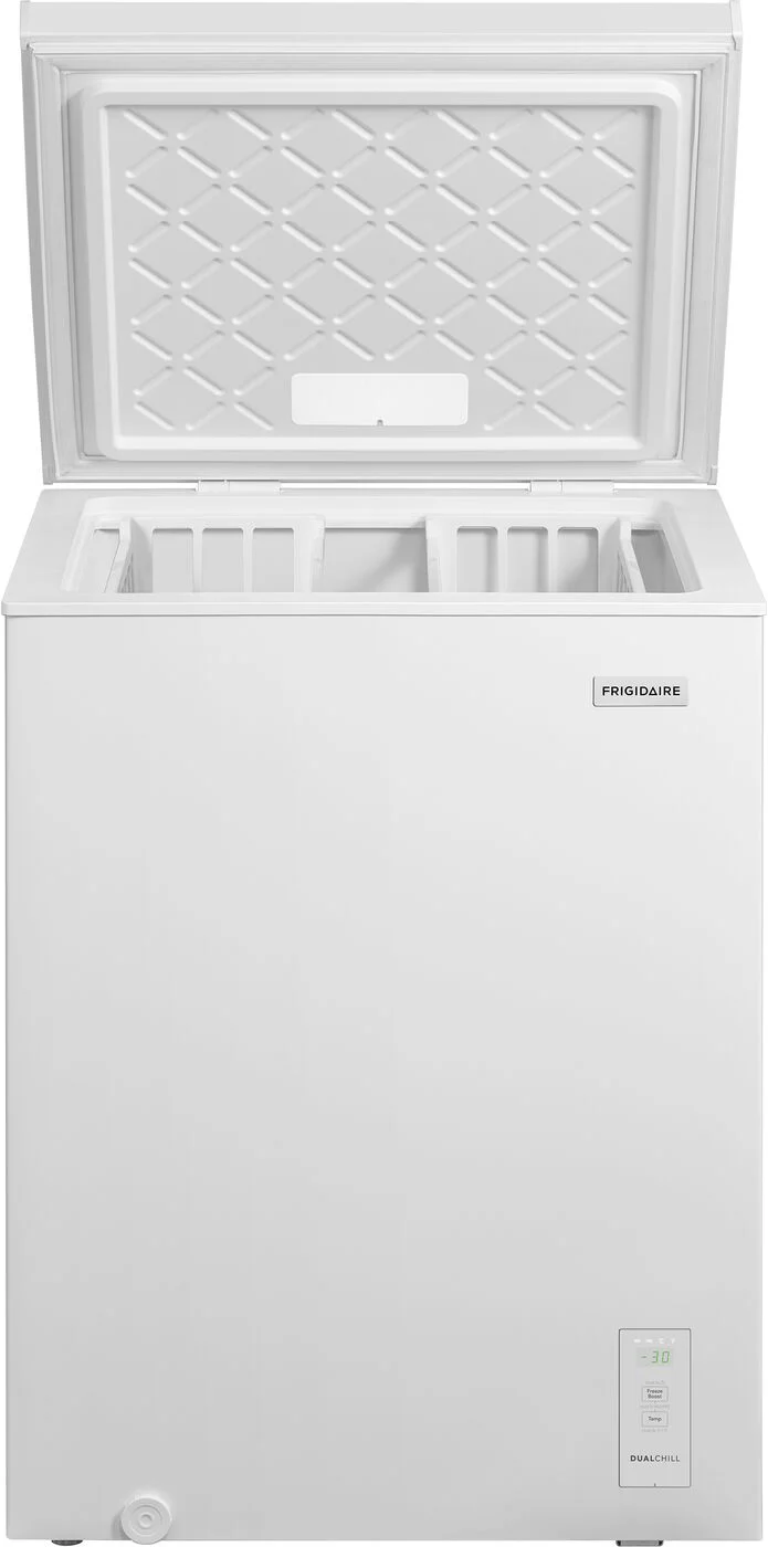 Frigidaire White Convertible Garage Ready Chest Freezer (5.1 Cu. Ft.) - FFCS0562AW - Image 3