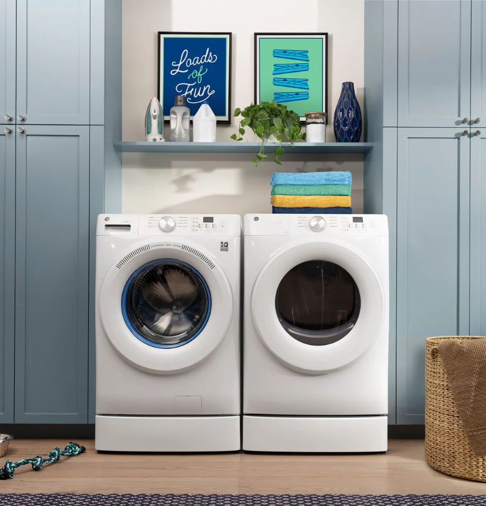 GE 5.3 cu. ft. (IEC) Capacity Front Load Washer with UltraFresh Vent System White - GFW350SSYWW - Image 2