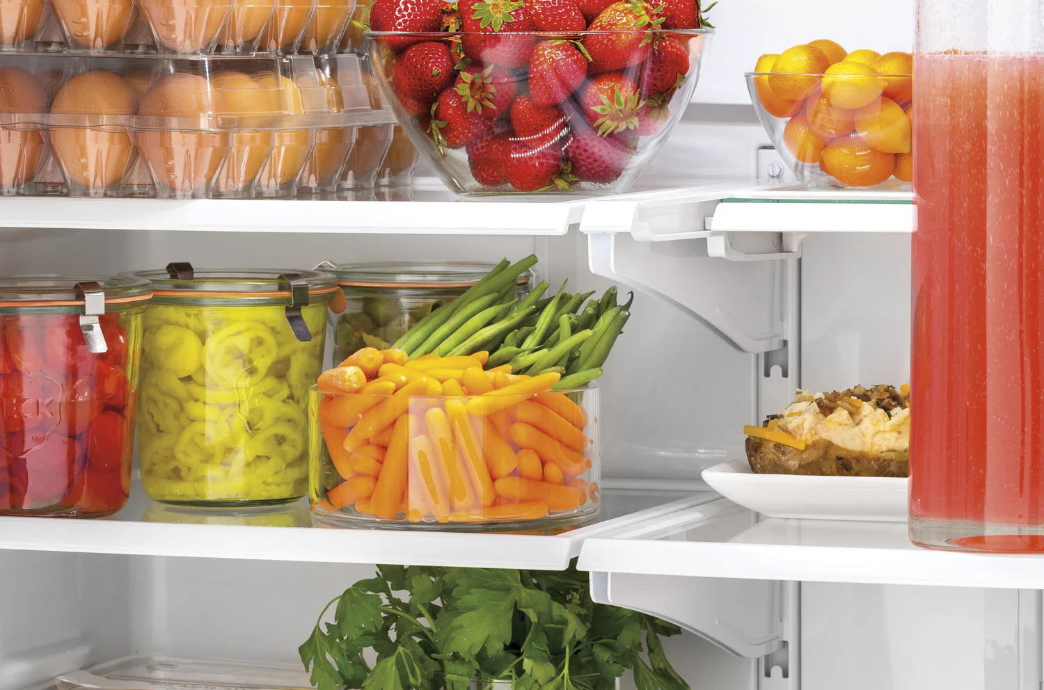 GE 32.75" 18.6 Cu. Ft. Black Counter-Depth French Door Refrigerator - GWE19JGLBB - Image 10