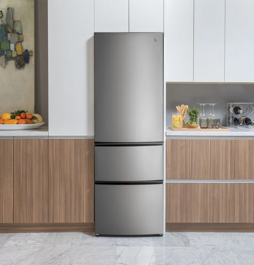 GE 24" 11.9 Cu. Ft. Stainless Steel  Counter-Depth Bottom-Freezer Refrigerator - GLE12HSPSS - Image 4