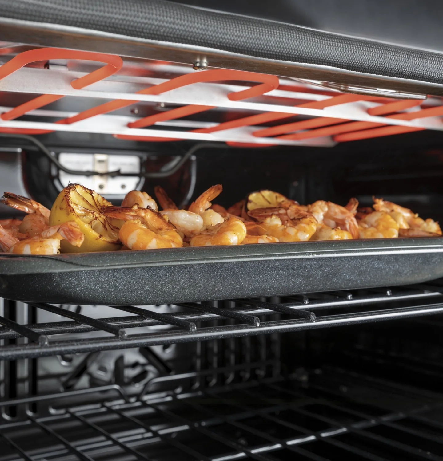 GE White Single Wall Oven (4.3 Cu.Ft.) - JKS3000DNWW - Image 4