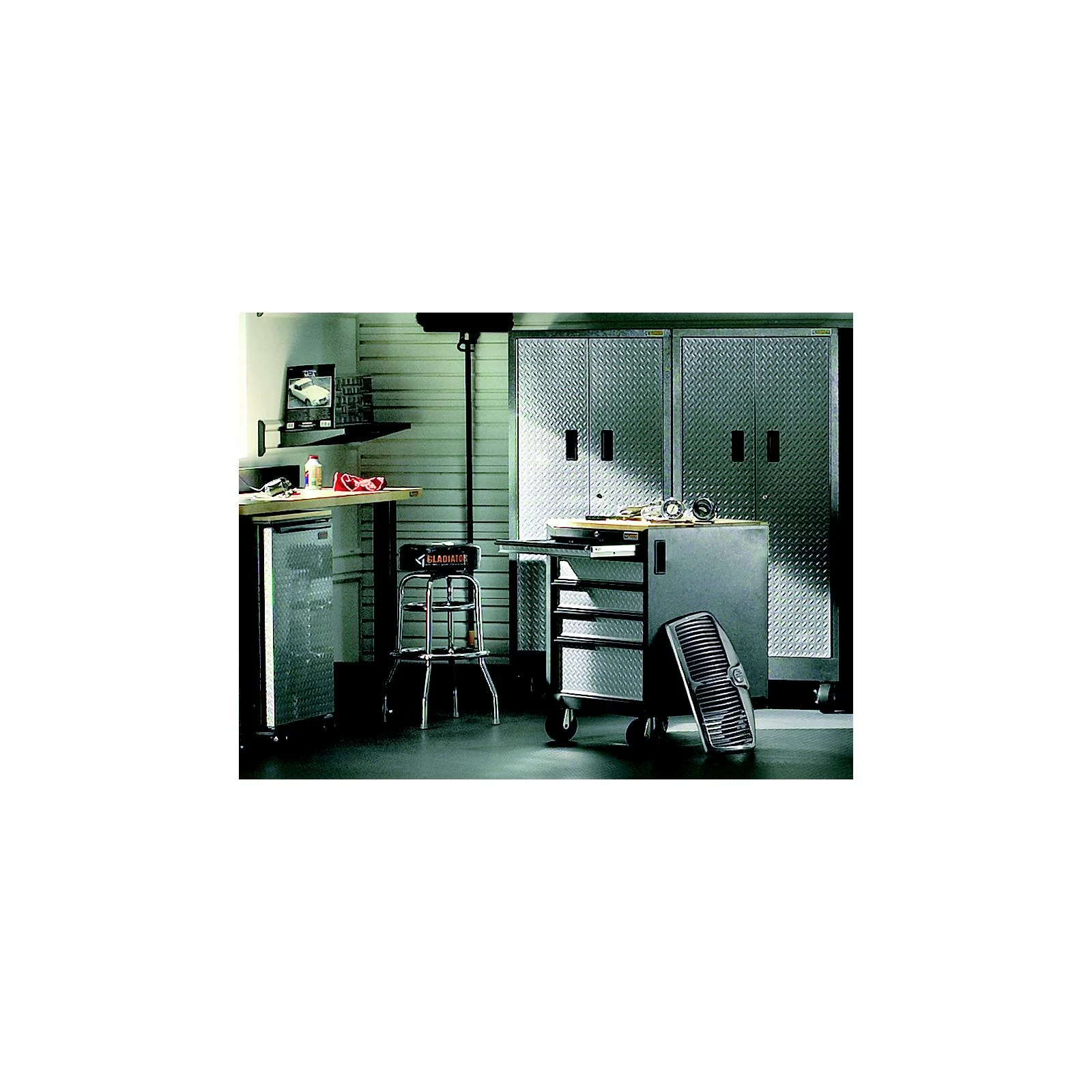 Gladiator Silver Tread Premier Pre-Assembled Tall GearLocker - GATL302DRG - Image 2