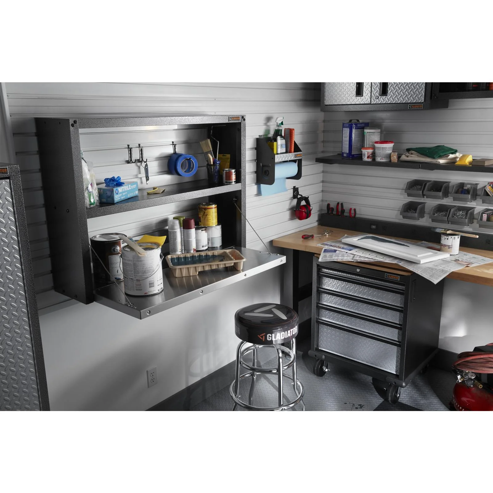 Gladiator Silver Tread Ready-to-Assemble Foldaway Work Station - GAFS42KDJG - Image 6