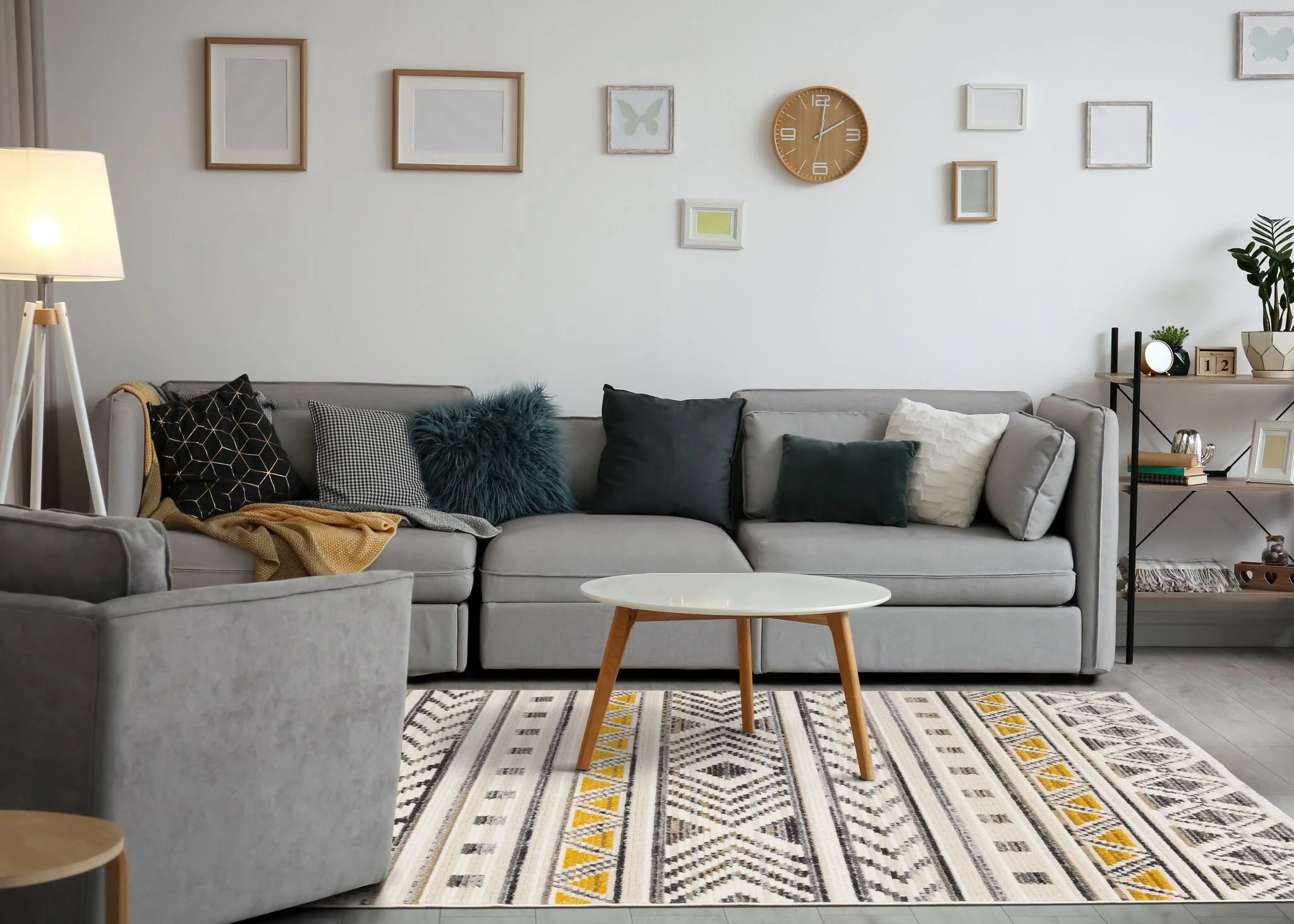 Golden Peaks 5'3" x 7'7" Tribal Area Rug - Grey, Yellow - Image 3