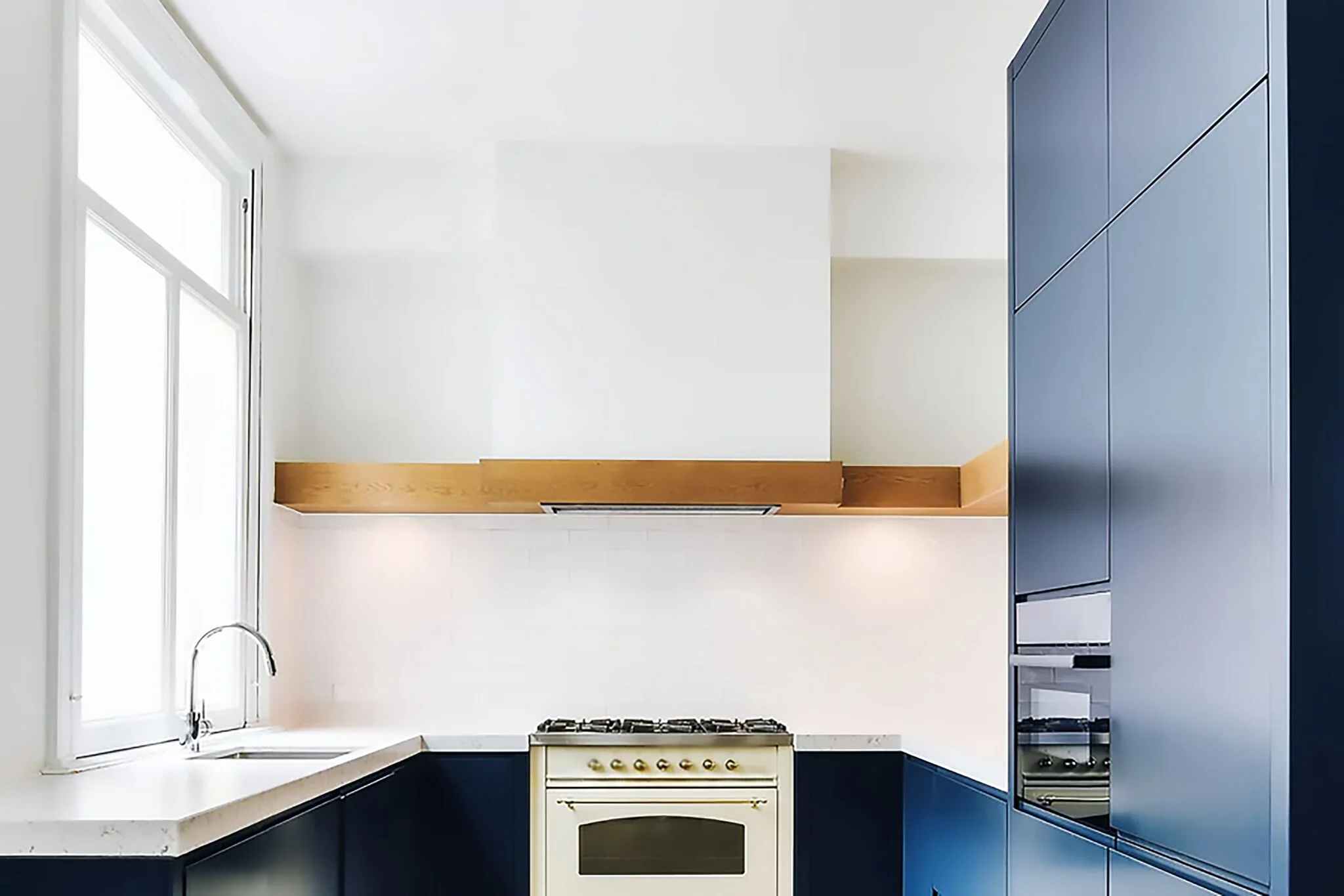 Hauslane Stainless Steel 34" 800 CFM Range Hood Insert - IN-R300SS-34 - Image 2