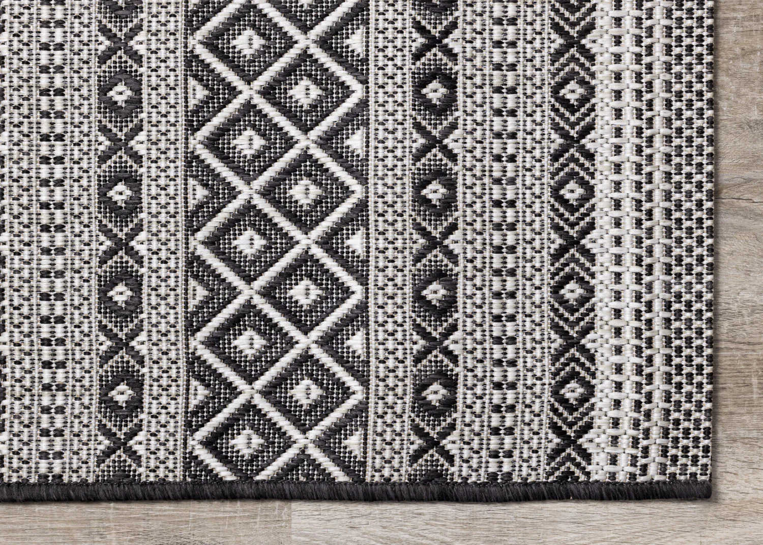 Jango Indoor/Outdoor Tribal Area Rug - 8' X 11' - Grey/Black - Image 5