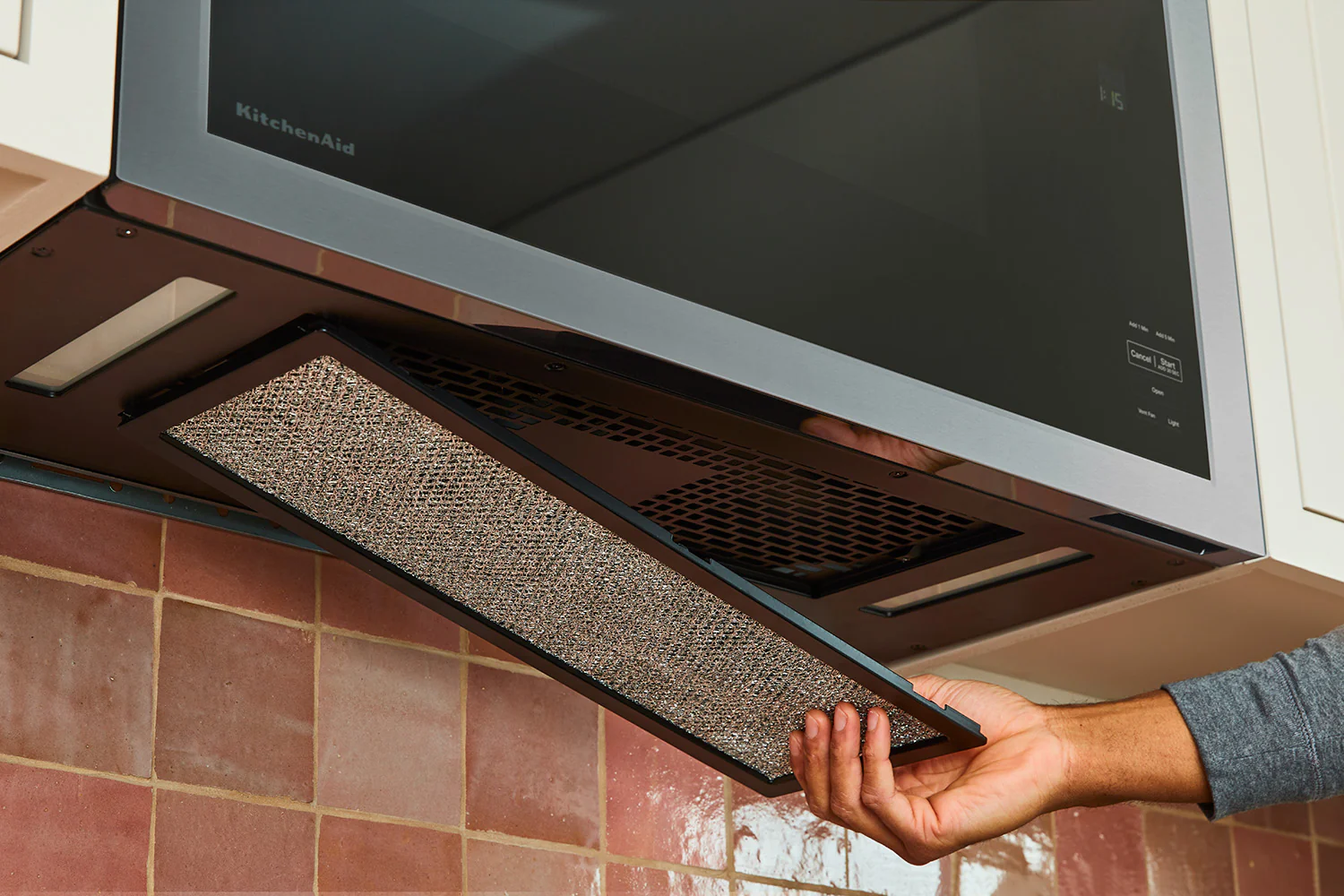 KitchenAid PrintShield Stainless Over-the-Range Microwave (1.10 Cu Ft) - YKMMF330PPS - Image 9