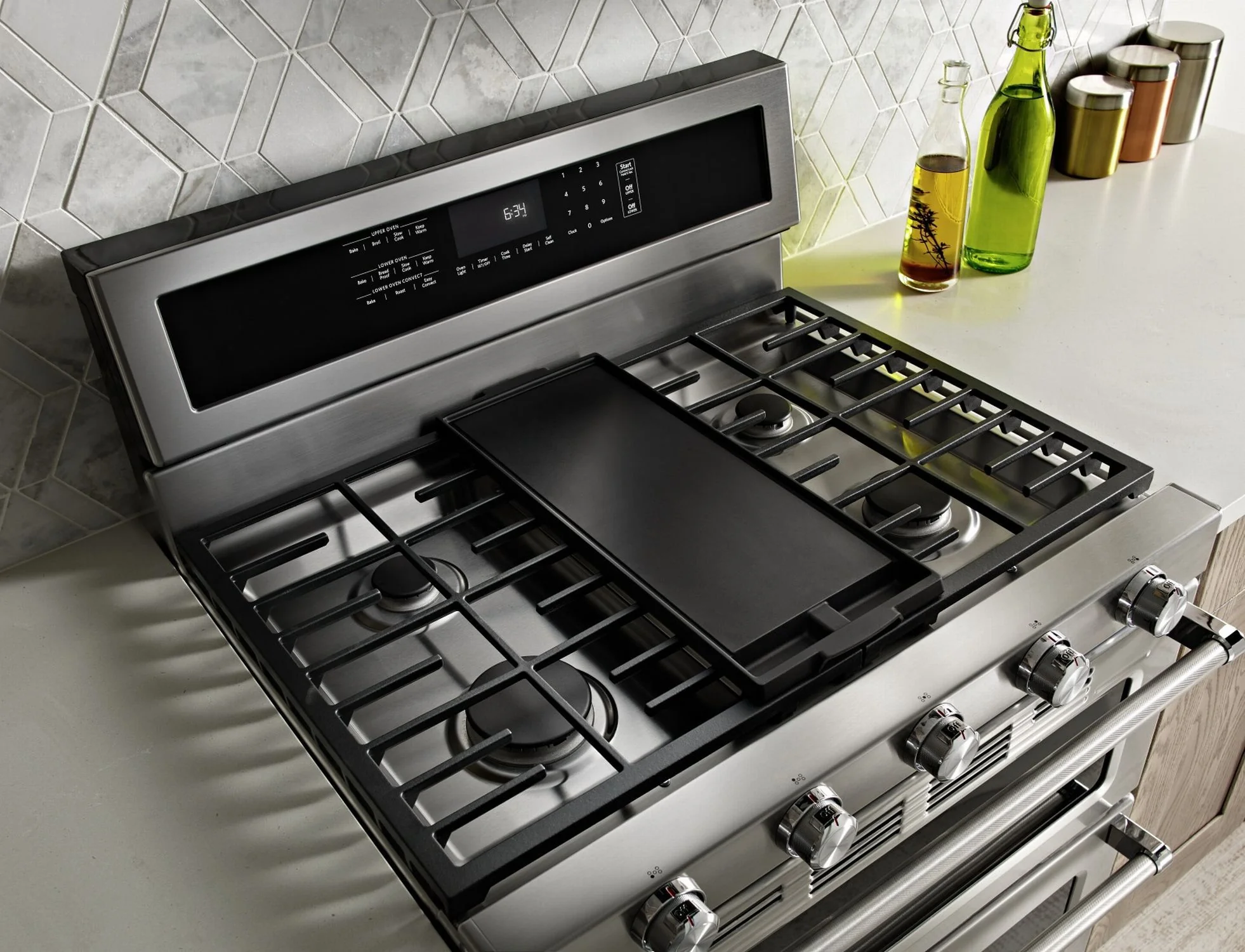 KitchenAid Stainless Steel Freestanding Double Oven Convection Gas Range (6.0 Cu. Ft.) - KFGD500ESS - Image 4