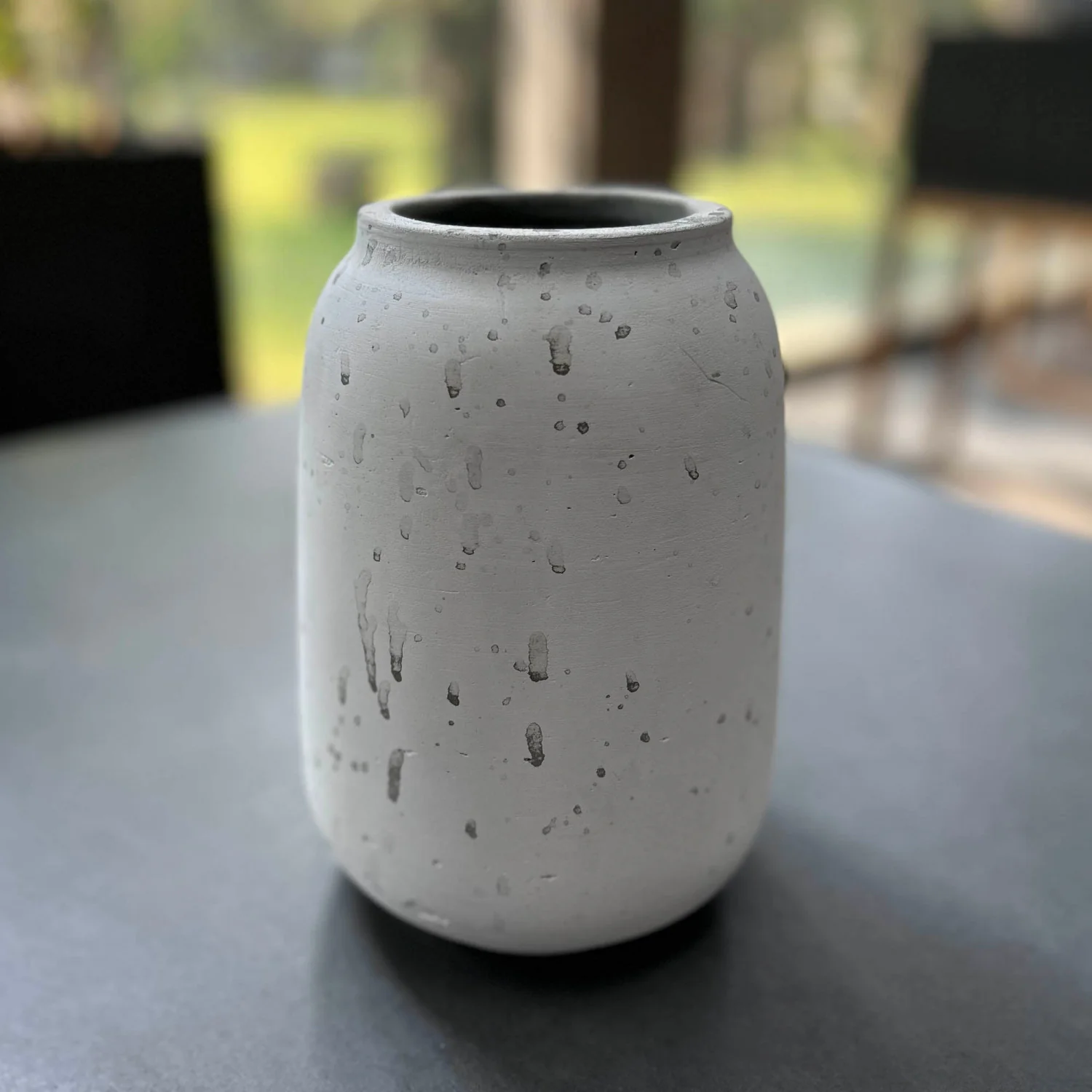 Kolvyr Medium Planter - Antique White - Image 2