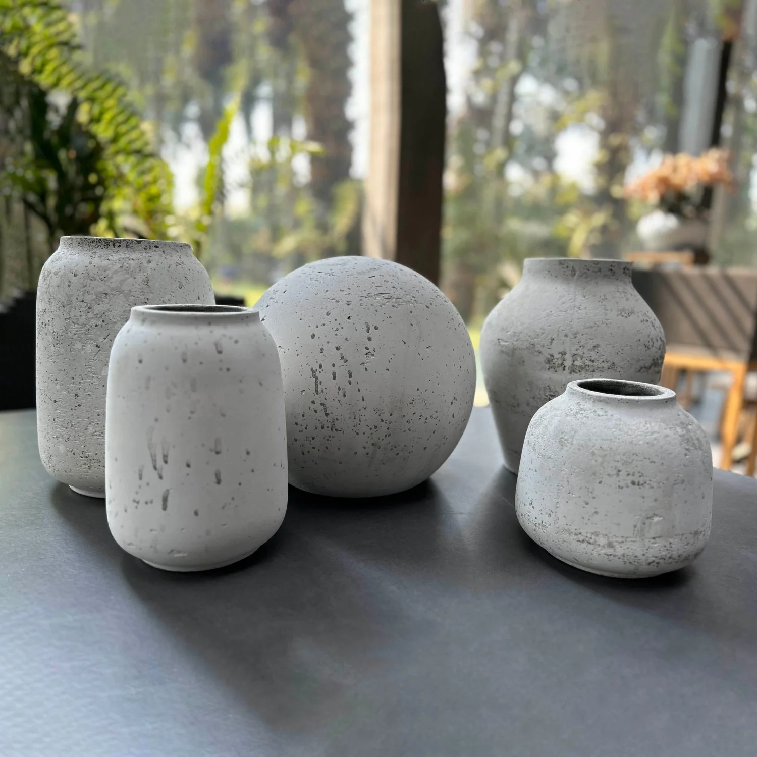 Kolvyr Medium Planter - Antique White - Image 3