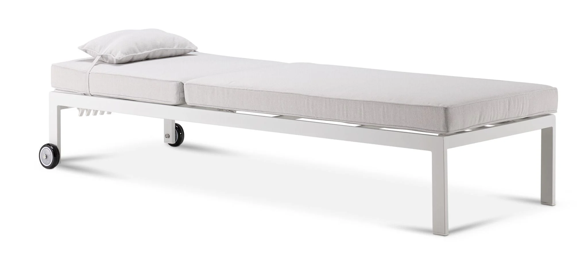 Lakeview Outdoor Lounger - White - Image 3