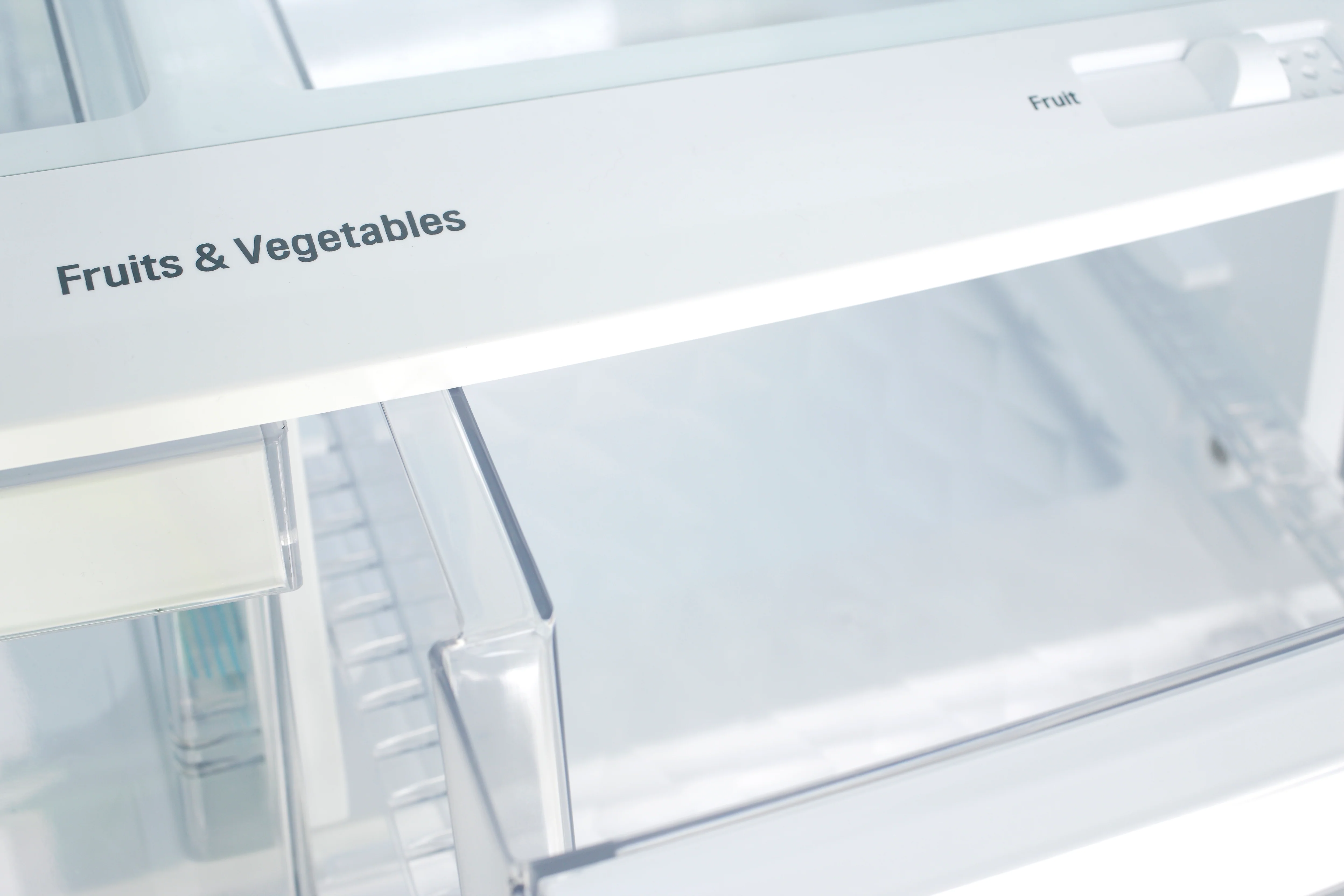 LG 30" 22 Cu. Ft. Smudge Resistant Stainless Steel French Door Refrigerator with Water dispenser - LRFWS2200S - Image 7