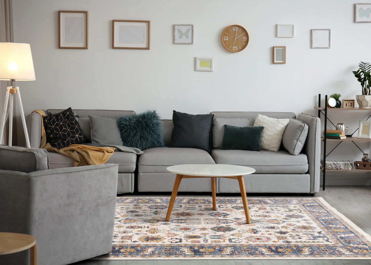 Macie Traditional Border Area Rug - 8' X 11' - Cream/Blue - Image 3