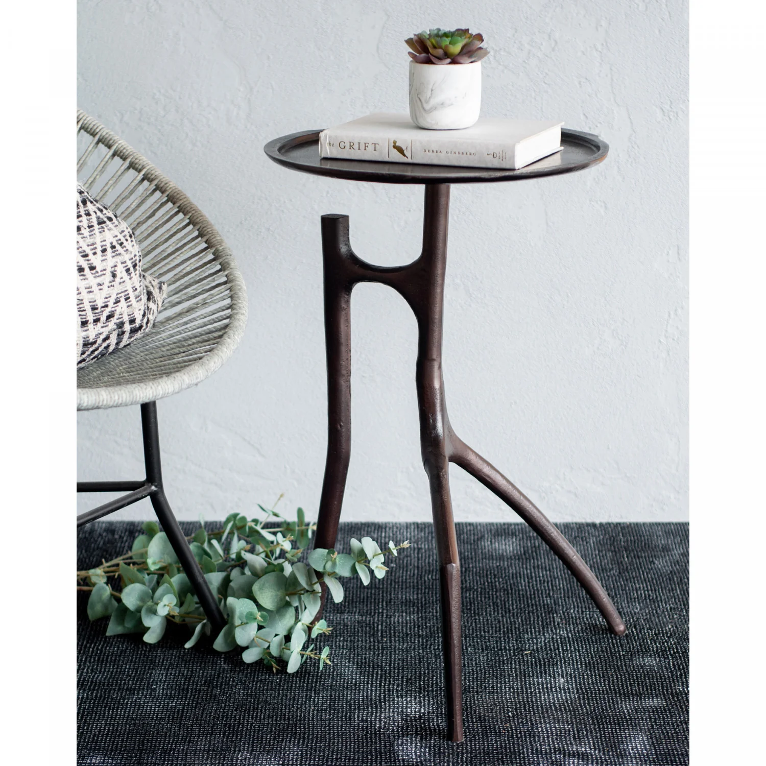 Maddy 16" Accent Table - Image 4
