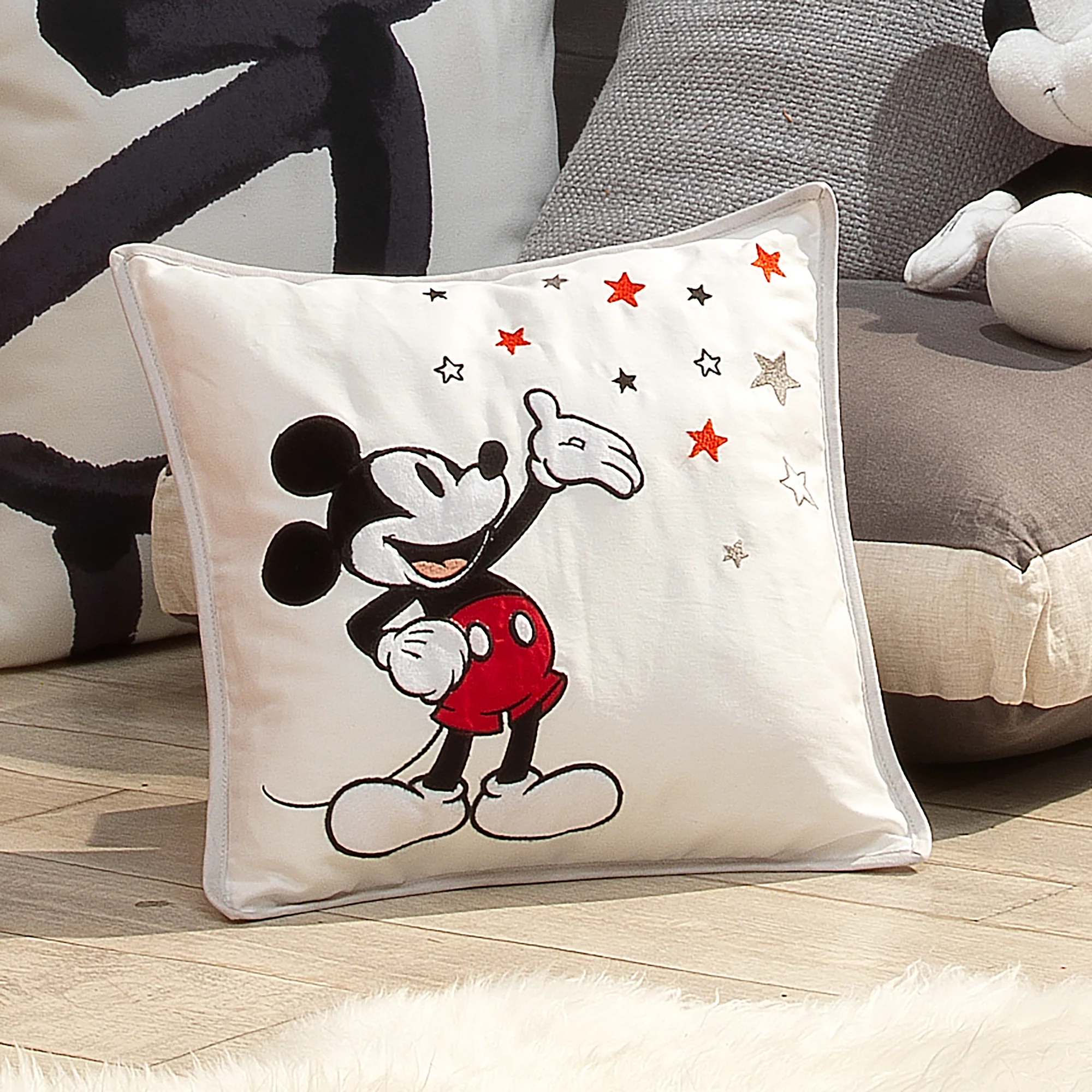 Magical Mickey Pillow - Image 2