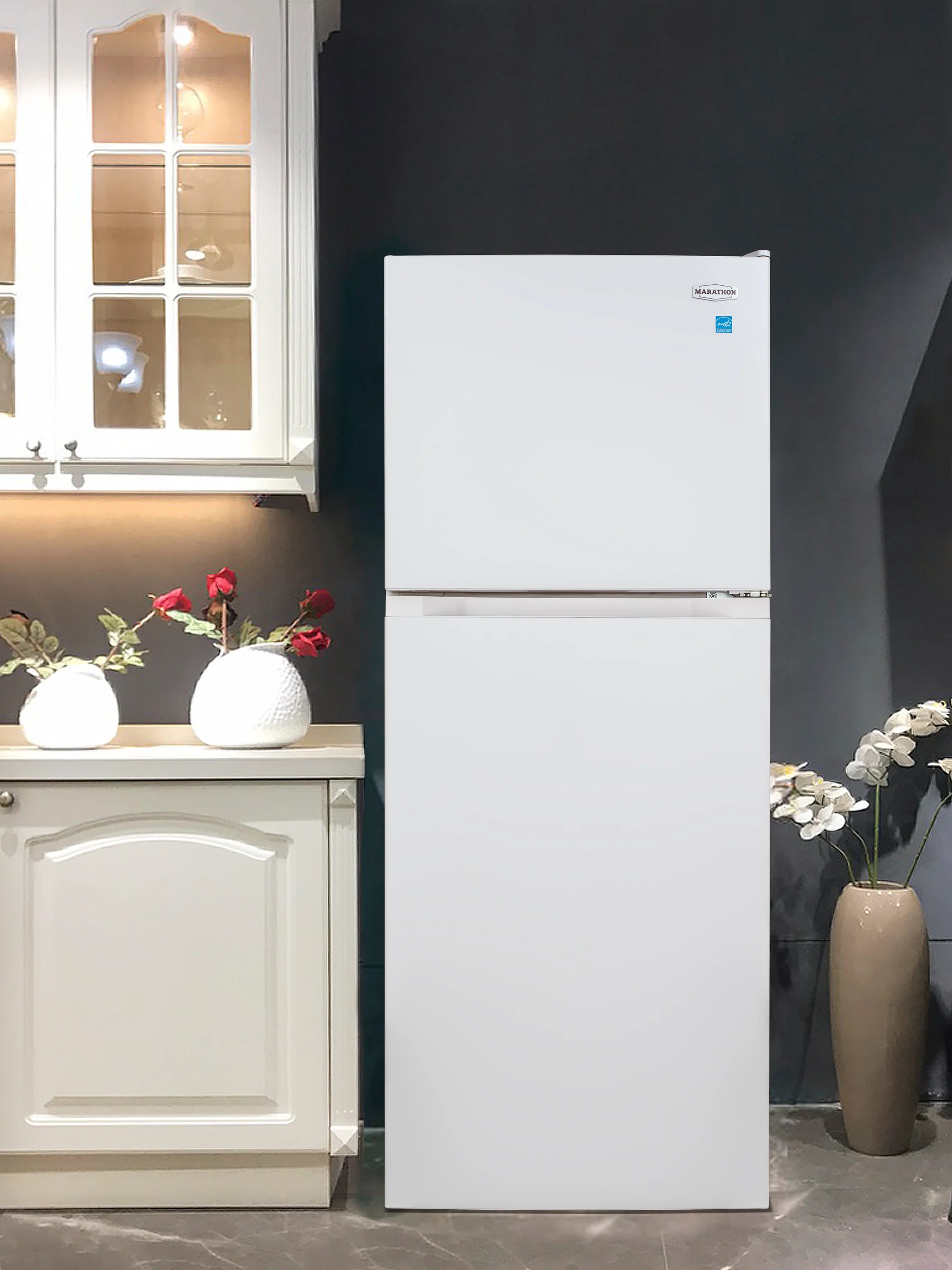 Marathon 24" 10.4 Cu. Ft. White Top-Freezer Refrigerator - MFF103W - Image 7