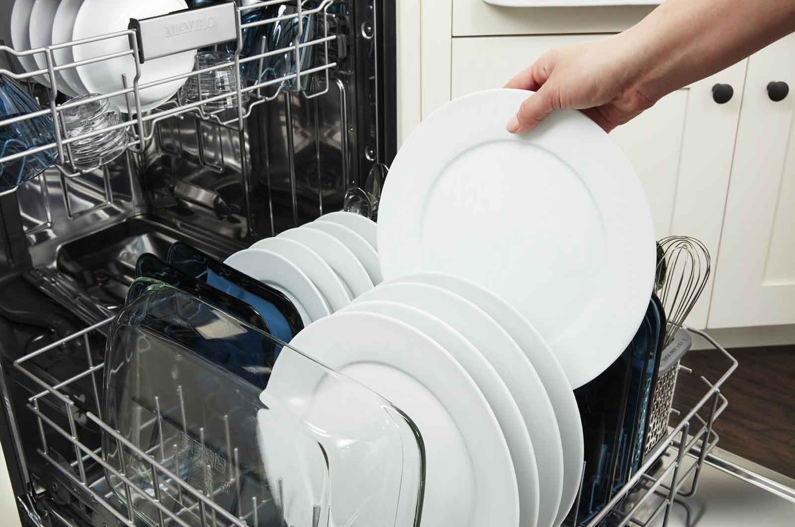 Maytag 24" White dishwasher with Dual Power filtration (50 dBA) - MDB4949SKW - Image 9