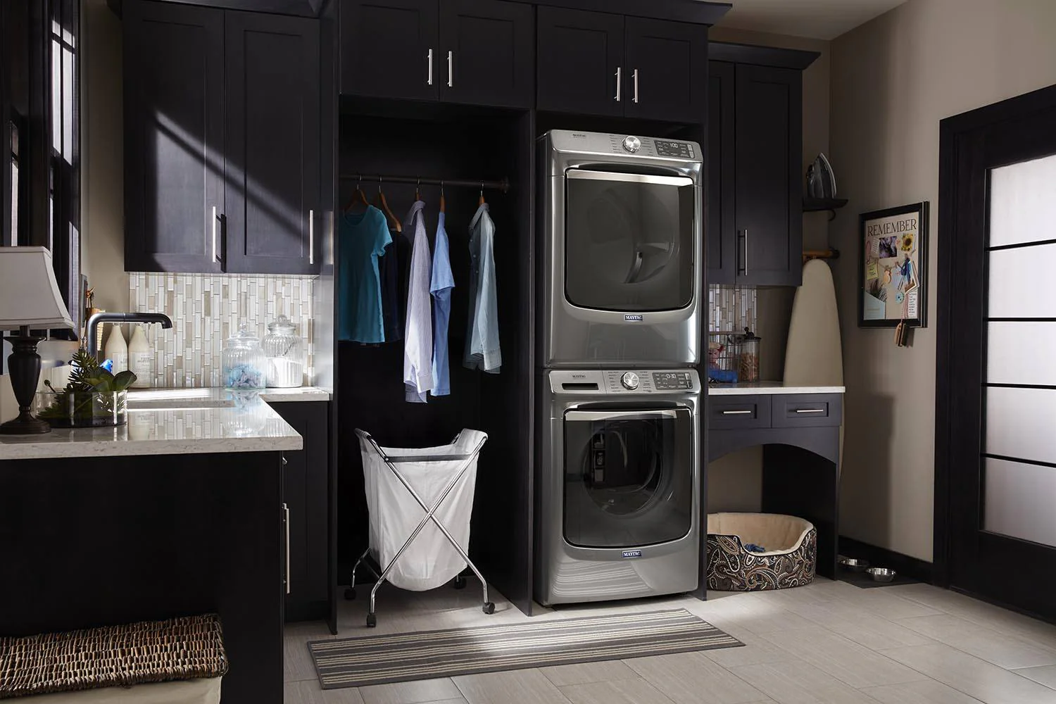 Maytag Metallic Slate Front-Load Washer (5.8 cu. ft.) & Electric Dryer (7.3 cu. ft.) - MHW8630HC/YMED8630HC - Image 2