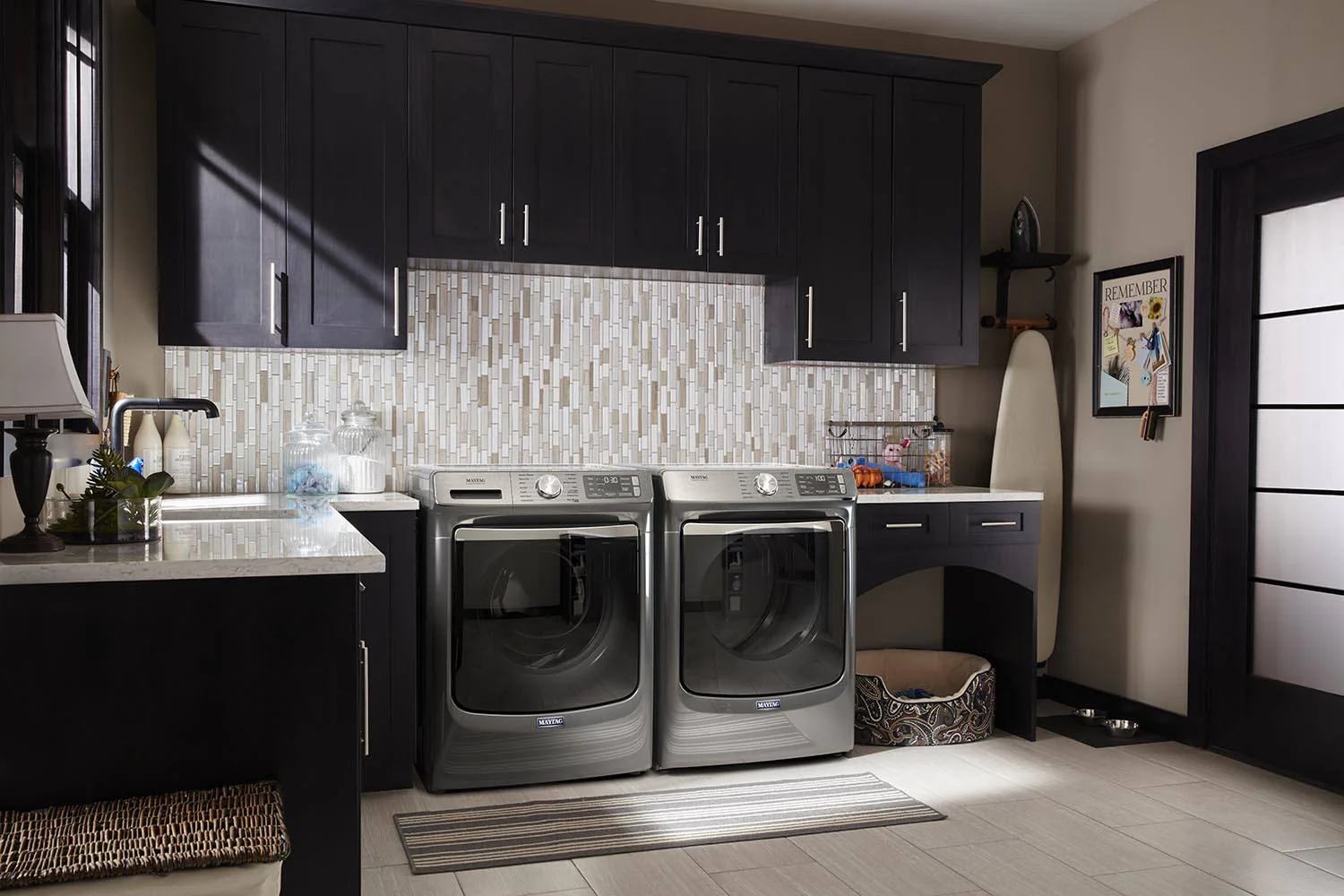 Maytag Metallic Slate Front-Load Washer (5.8 cu. ft.) & Electric Dryer (7.3 cu. ft.) - MHW8630HC/YMED8630HC - Image 3