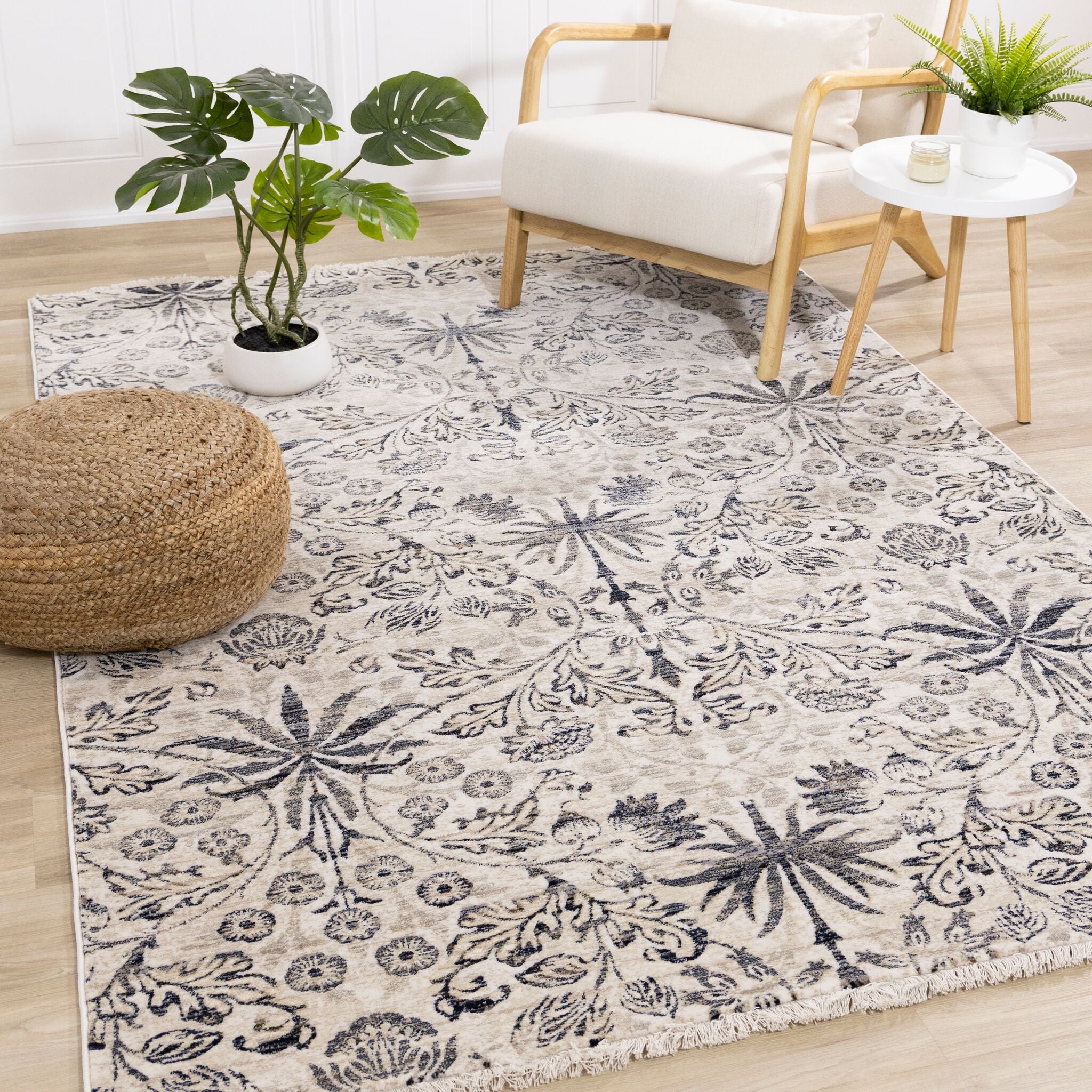 Midnight Garden 5'3" x 7'10" Ornate Leaf Pattern Area Rug - Cream - Image 3