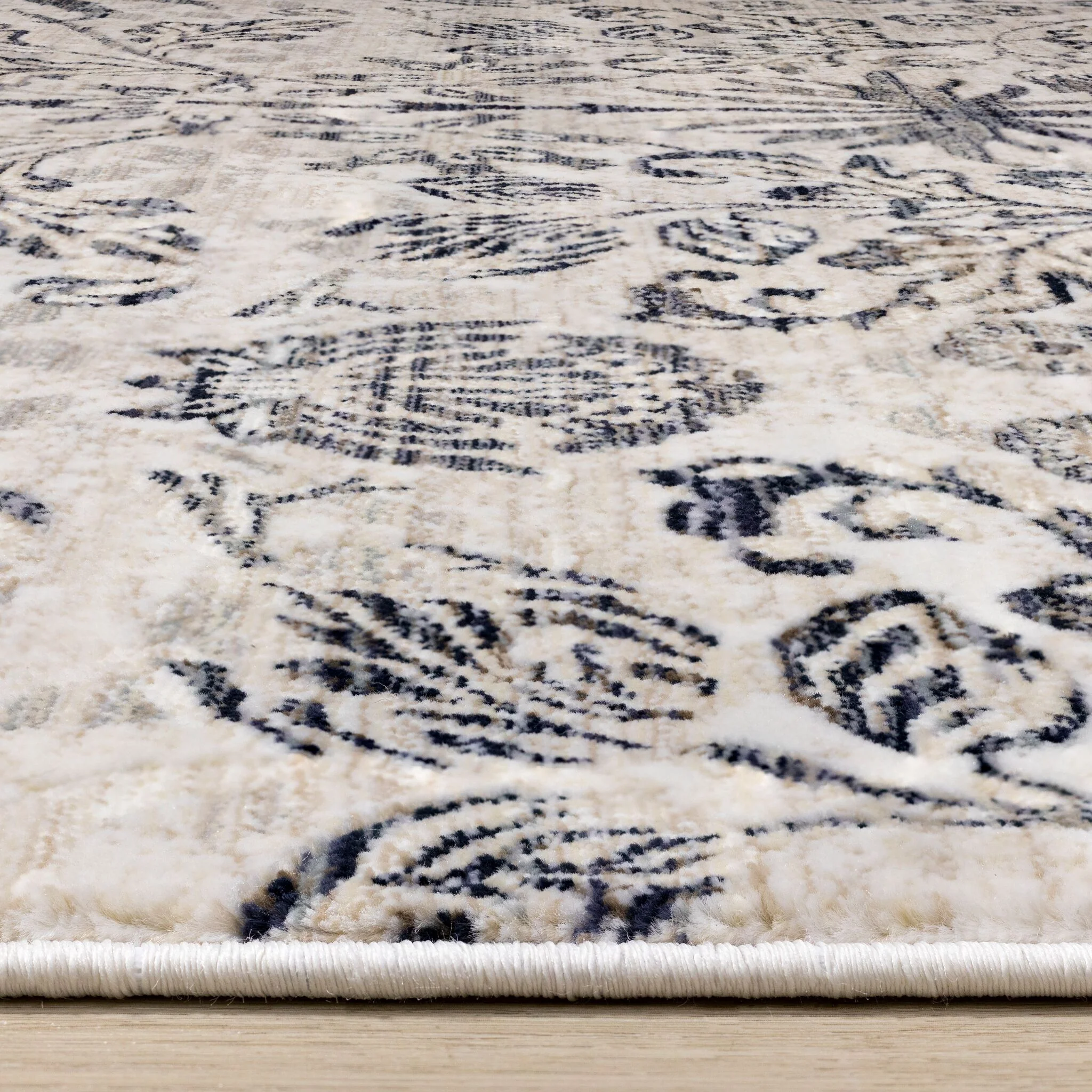 Midnight Garden 5'3" x 7'10" Ornate Leaf Pattern Area Rug - Cream - Image 6