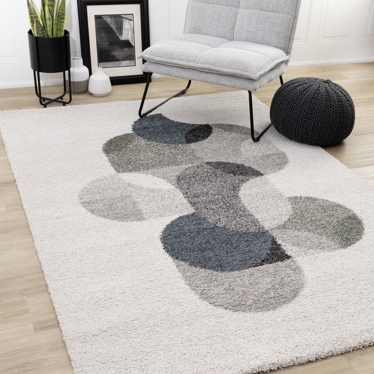 Misha Modern Geometric Area Rug - 5' X 8' - White/Grey - Image 2