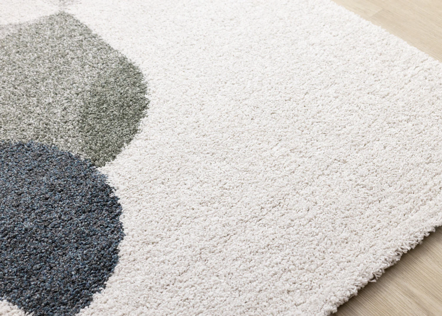 Misha Modern Geometric Area Rug - 5' X 8' - White/Grey - Image 4