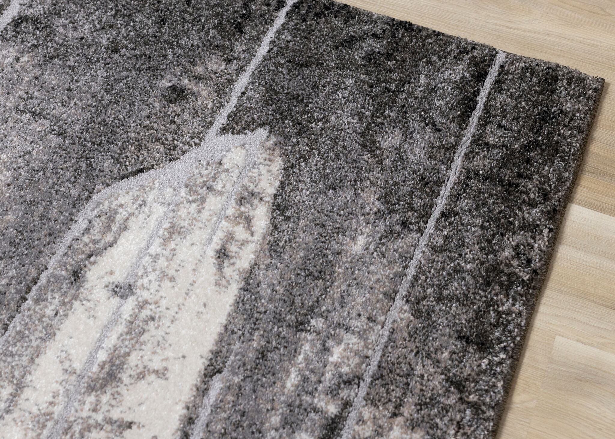 Montana 5'3" x 7'7" Barn Door Area Rug - Grey, Cream - Image 7