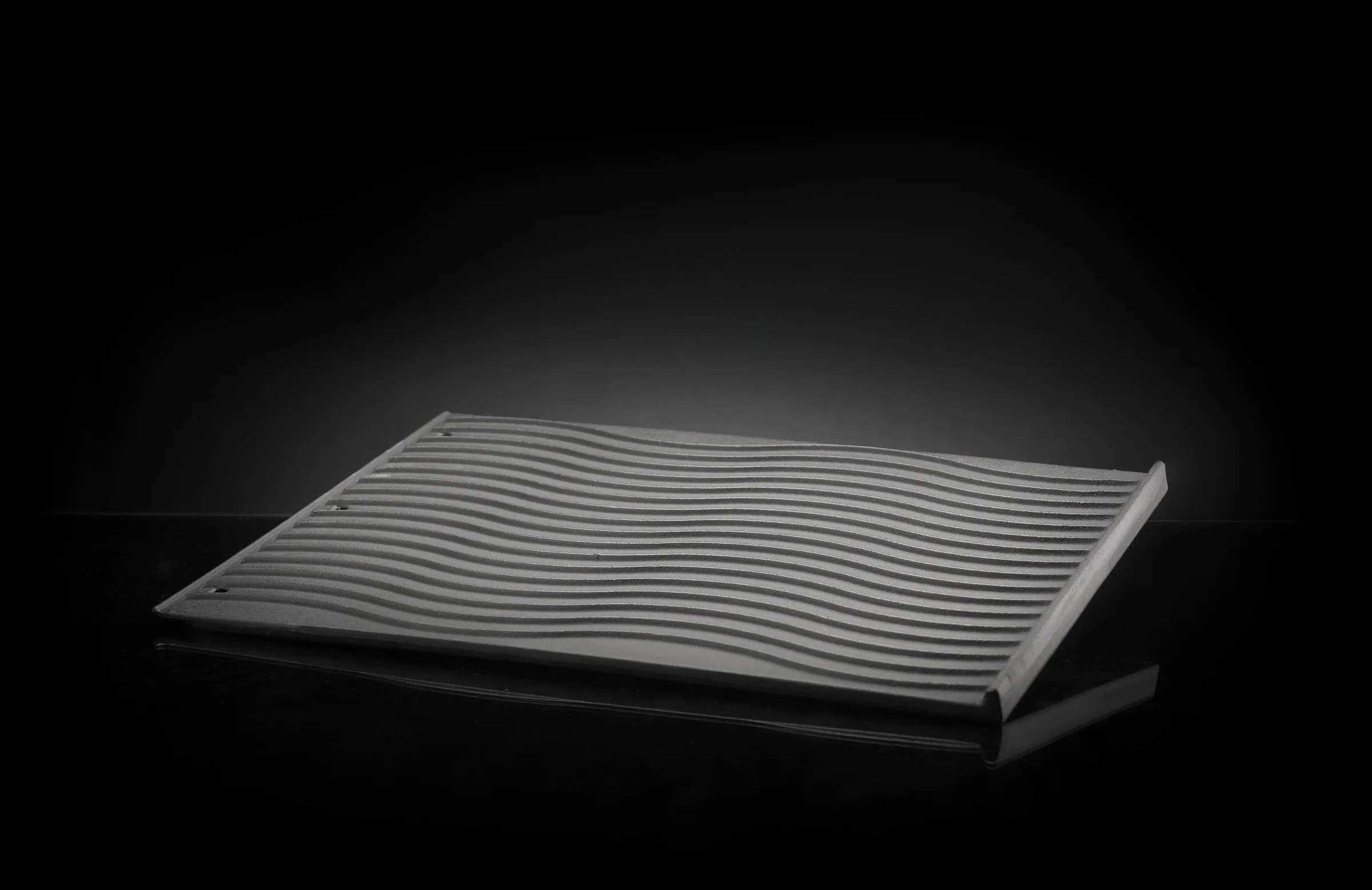 Napoleon Cast Iron Reversible Griddle for Rogue® 425 - 56425 - Image 3