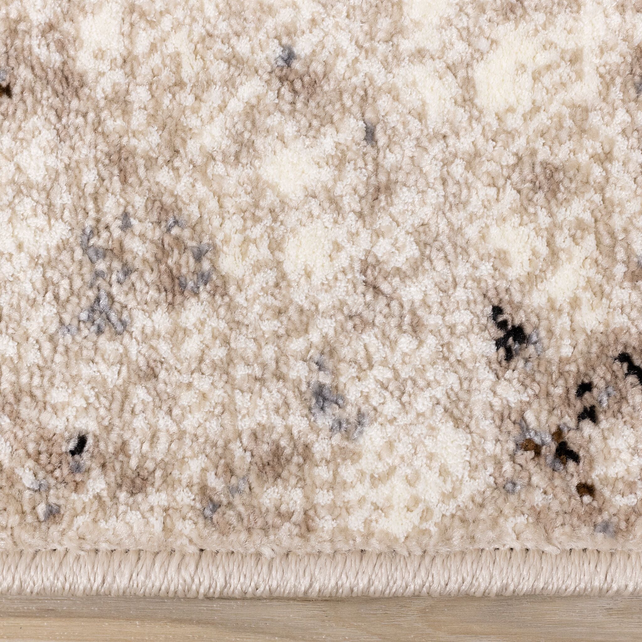 Natural Granite 5'3" x 7'7" Etched Stone Plush Area Rug - Beige - Image 5